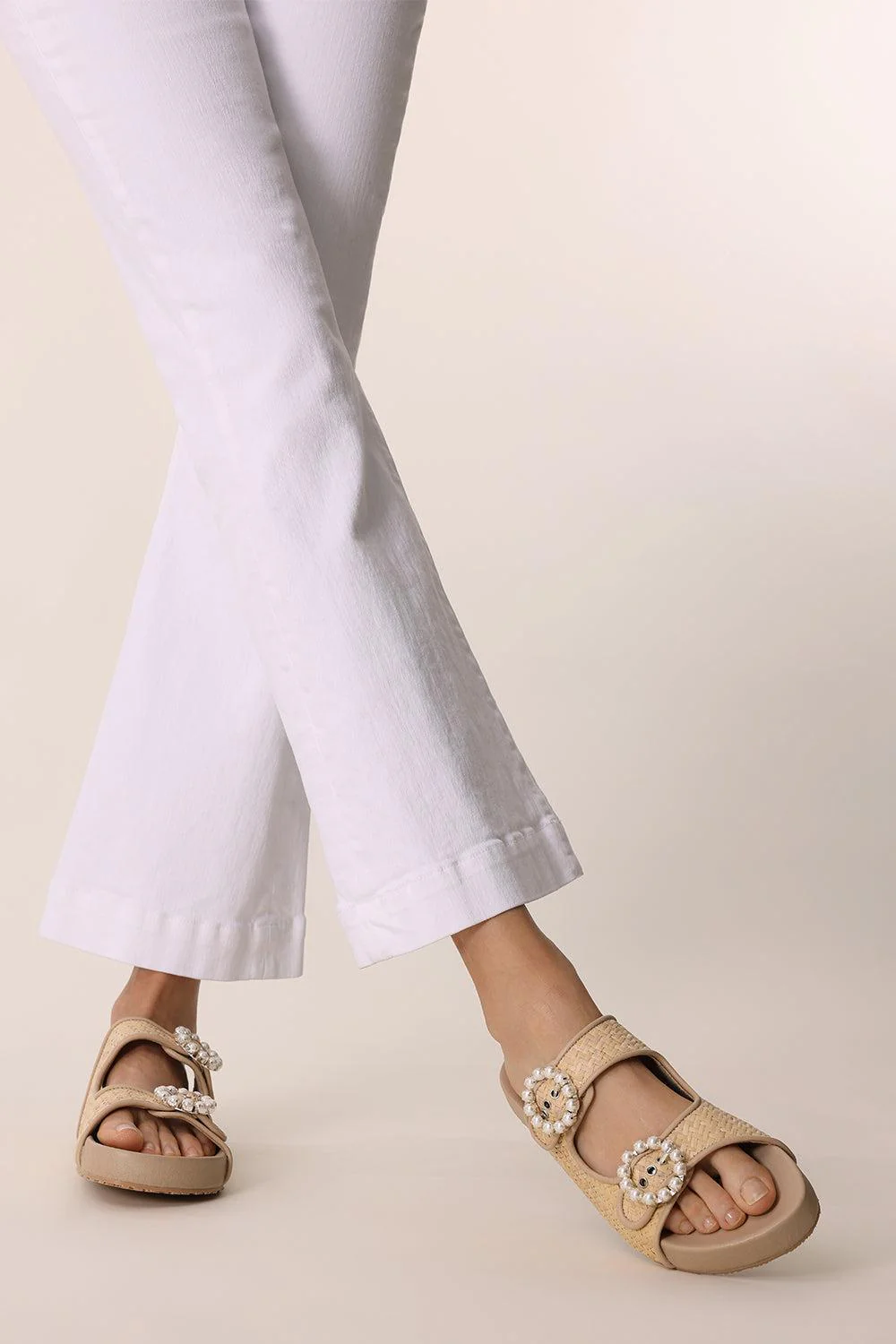 Two Pearl Buckle Slides - Image 3