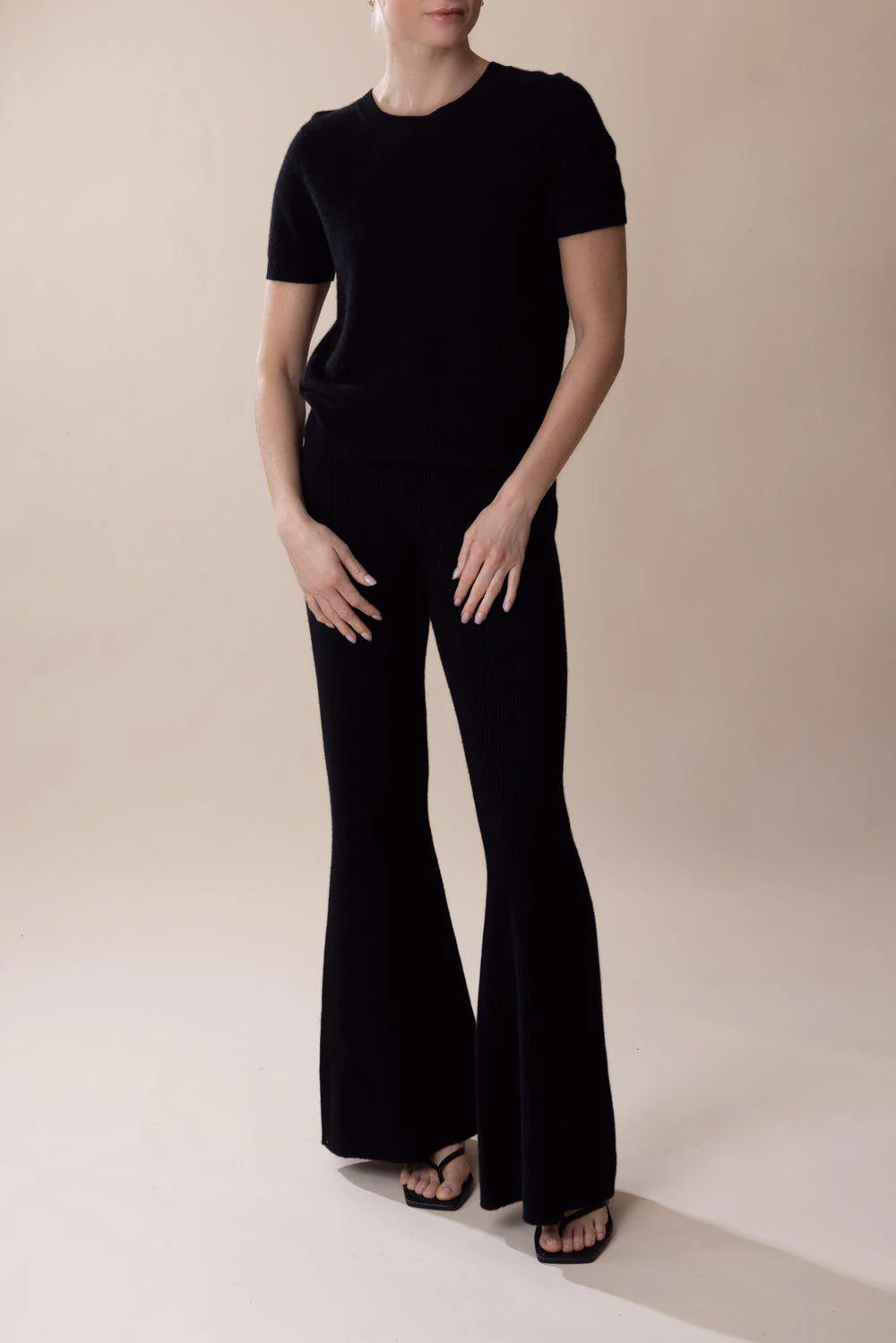 Short Sleeve Cropped Pullover - Black - Image 2