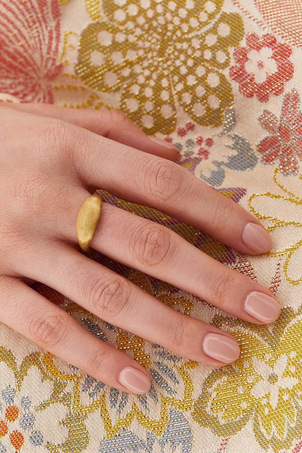 "Transformista" Essential Ring - Image 3