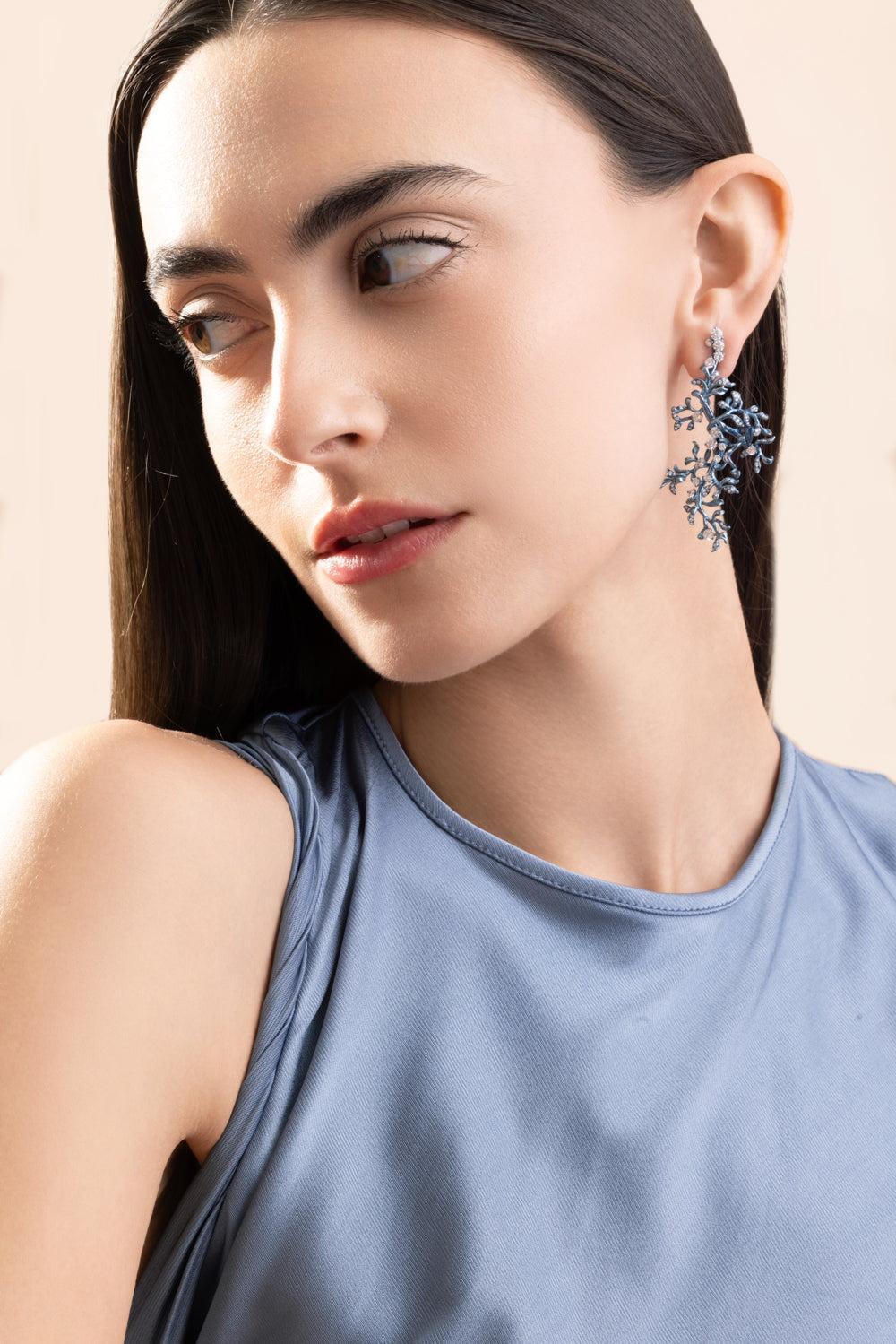 Diamond Blue Eevi Earrings - Image 3