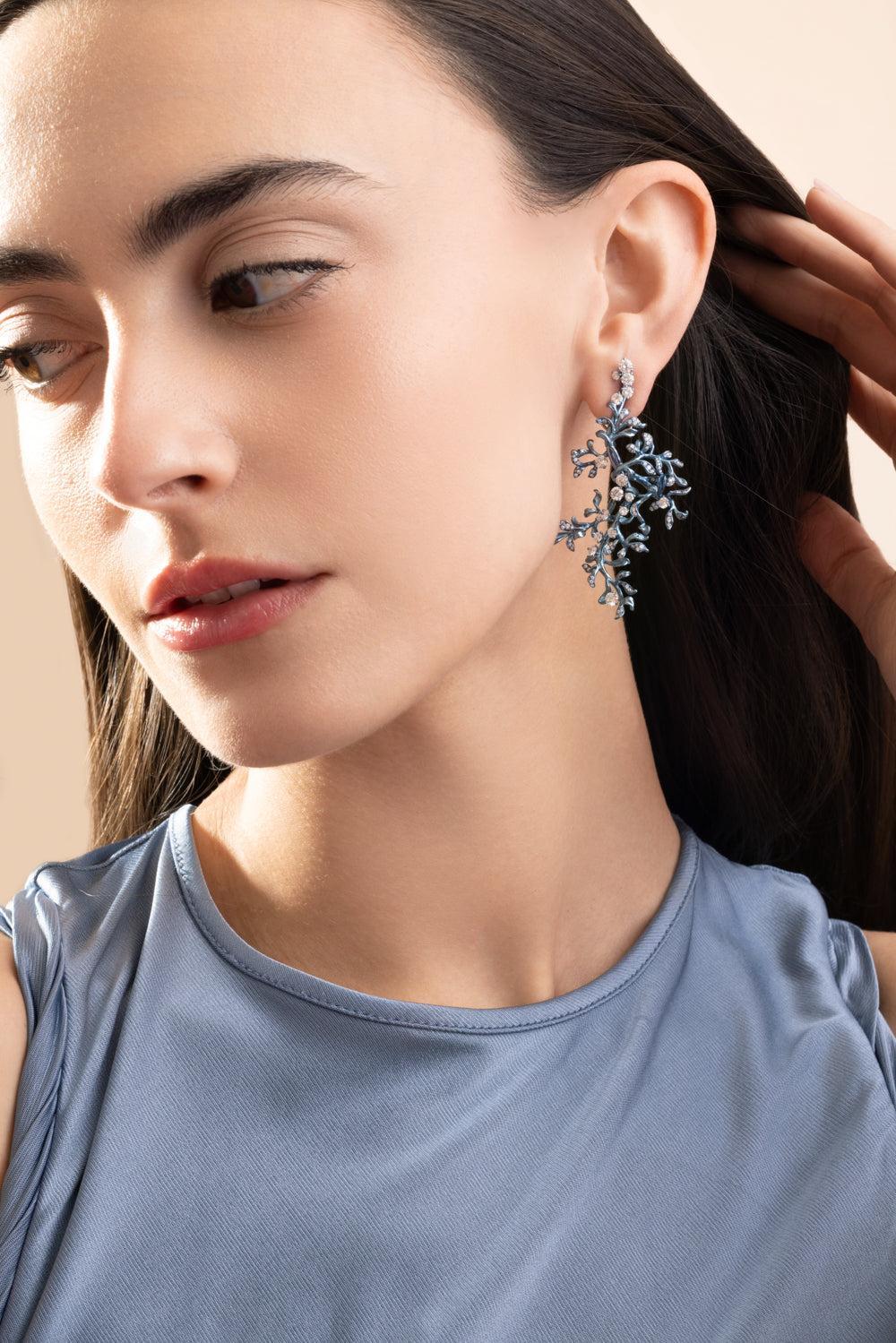 Diamond Blue Eevi Earrings - Image 4