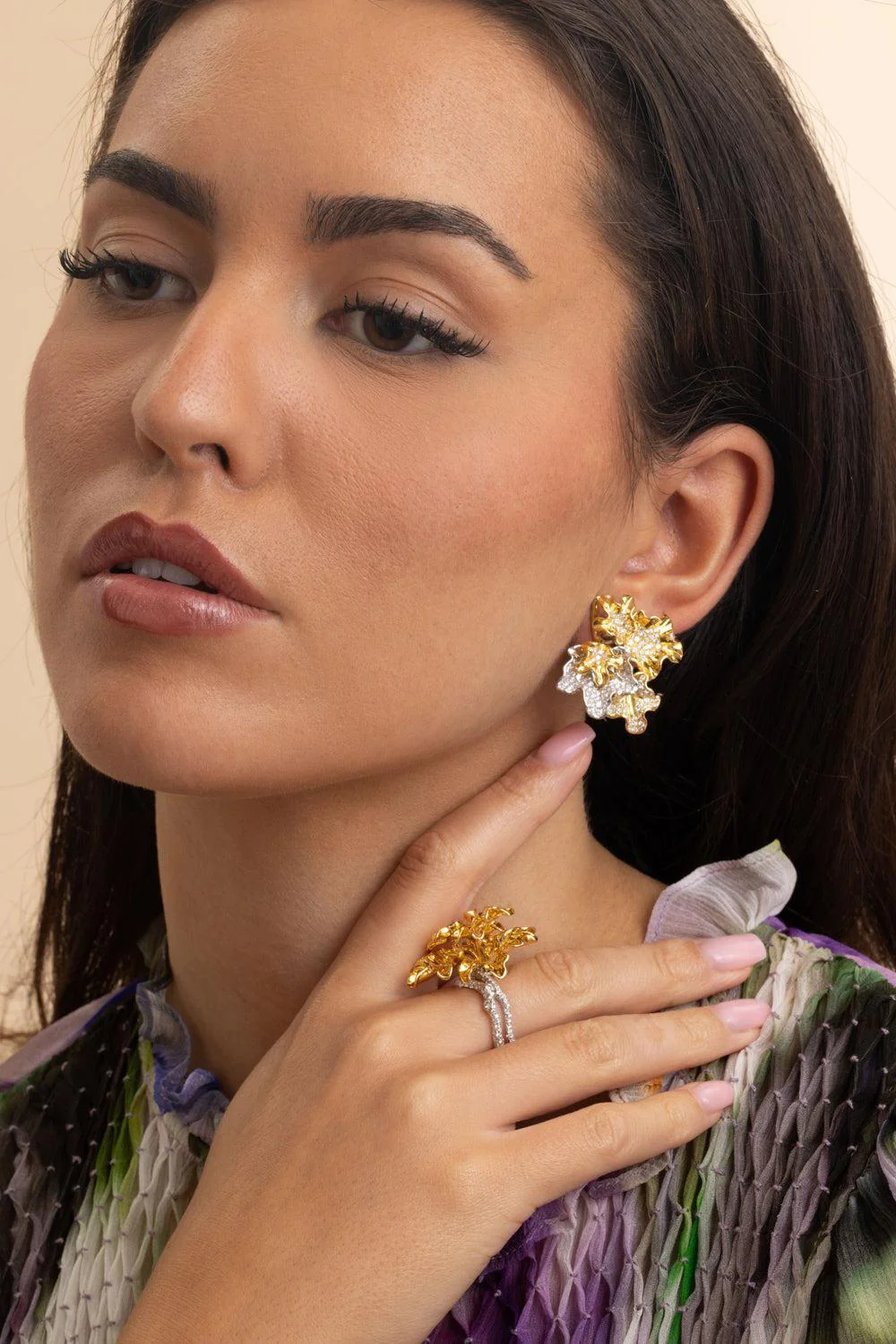 Diamond Feuille Chantal Diamond Earrings - Image 2