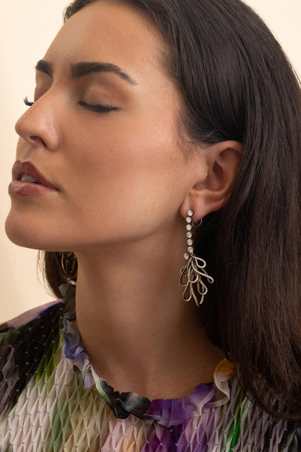 Round Diamond Etereo Zuri Earrings - Image 3