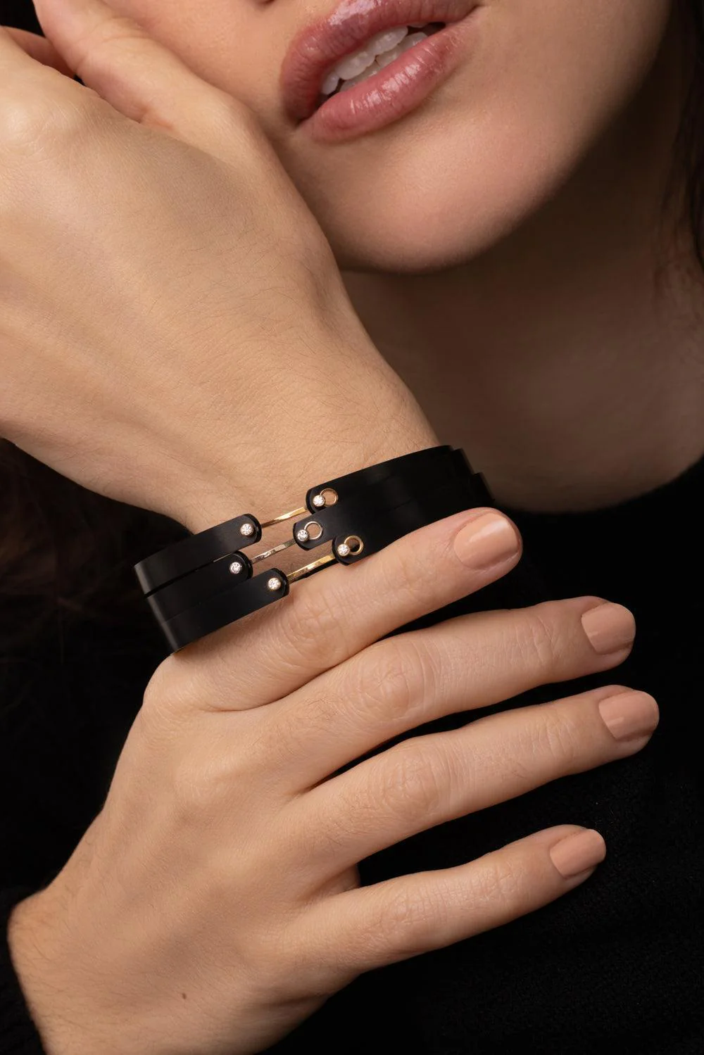 Midnight In Manhattan GM Mood Bracelet - White Gold - Image 4