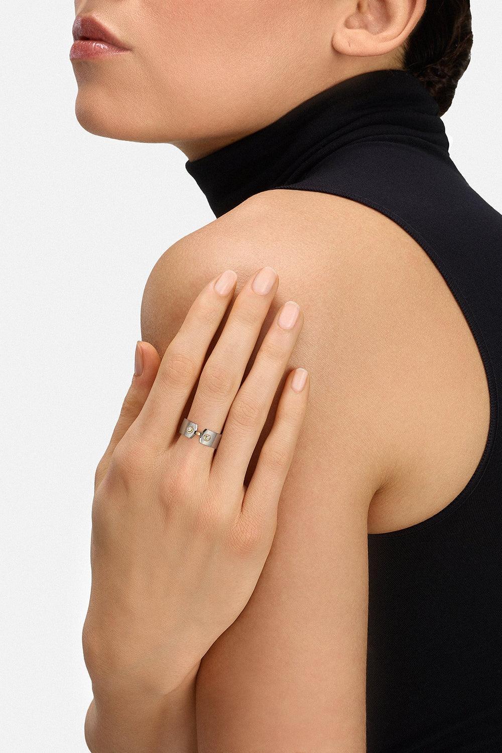 Paris From The Sky Mood Ring - Yellow Gold - Image 2