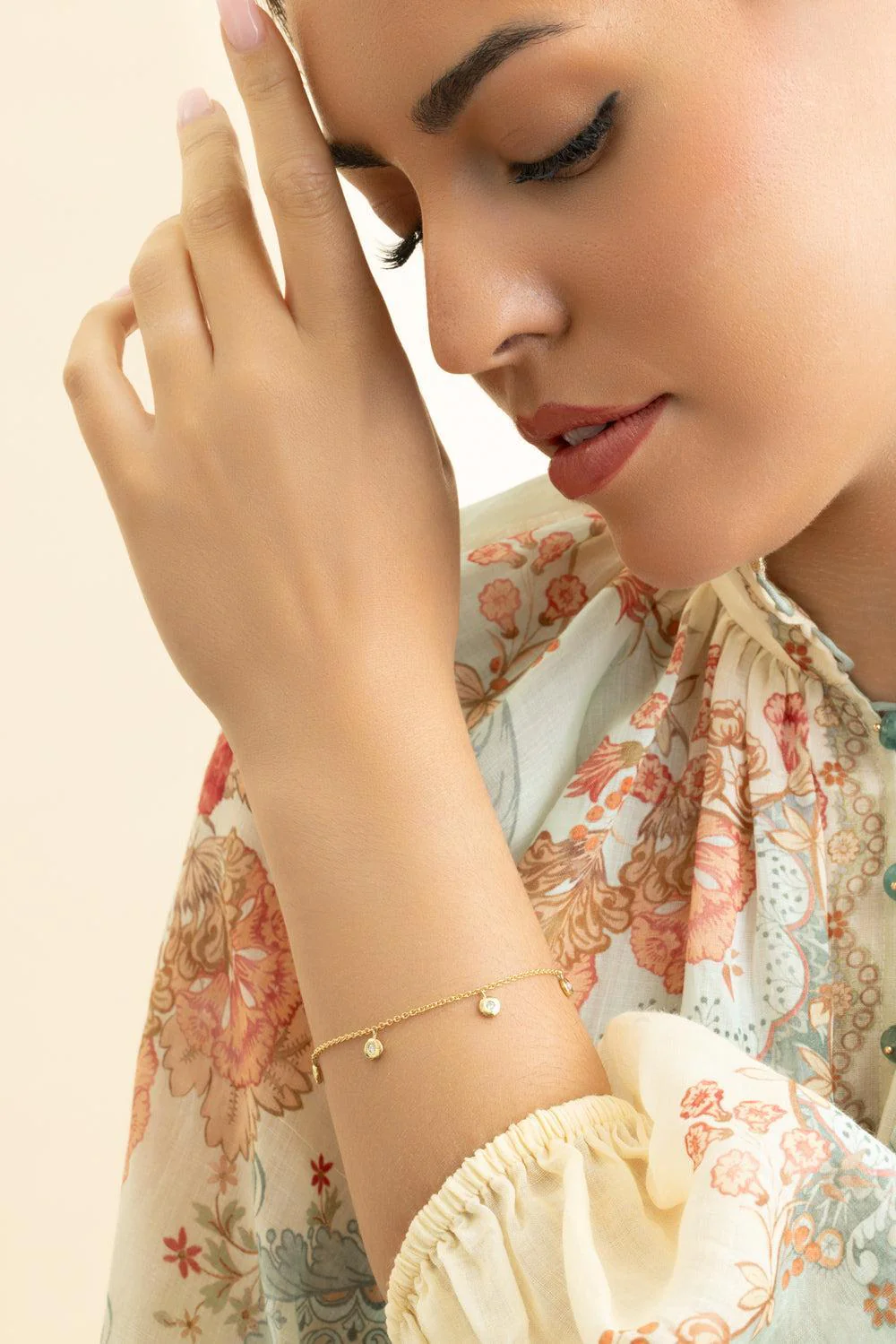 Five Diamond Nesting Gem Bracelet - Image 2