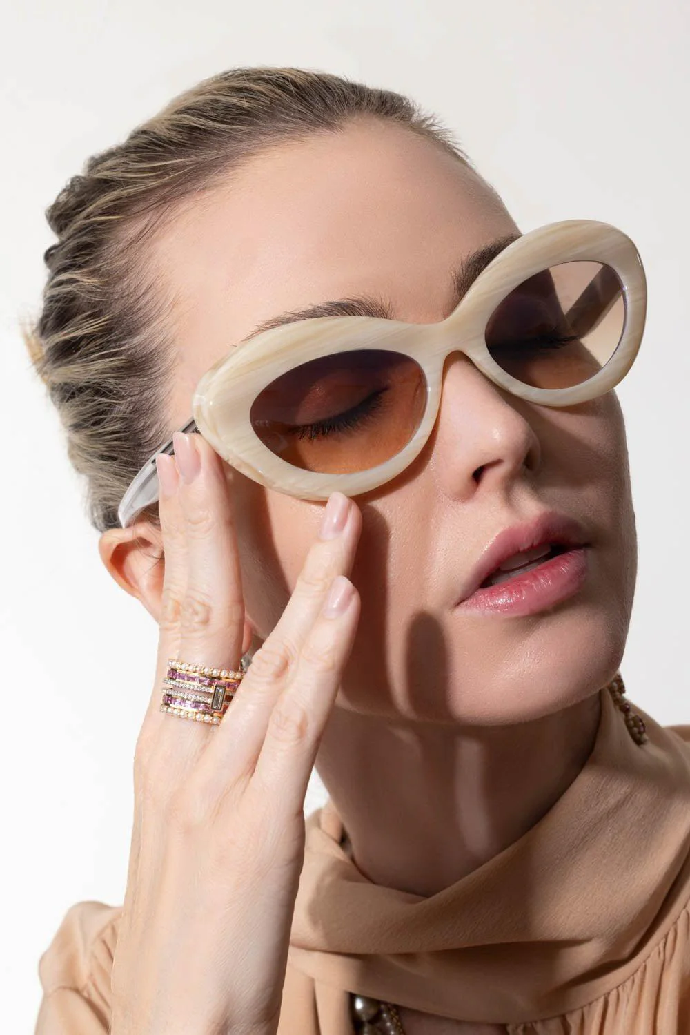 1968C Sunglasses - Beige Tan - Image 4