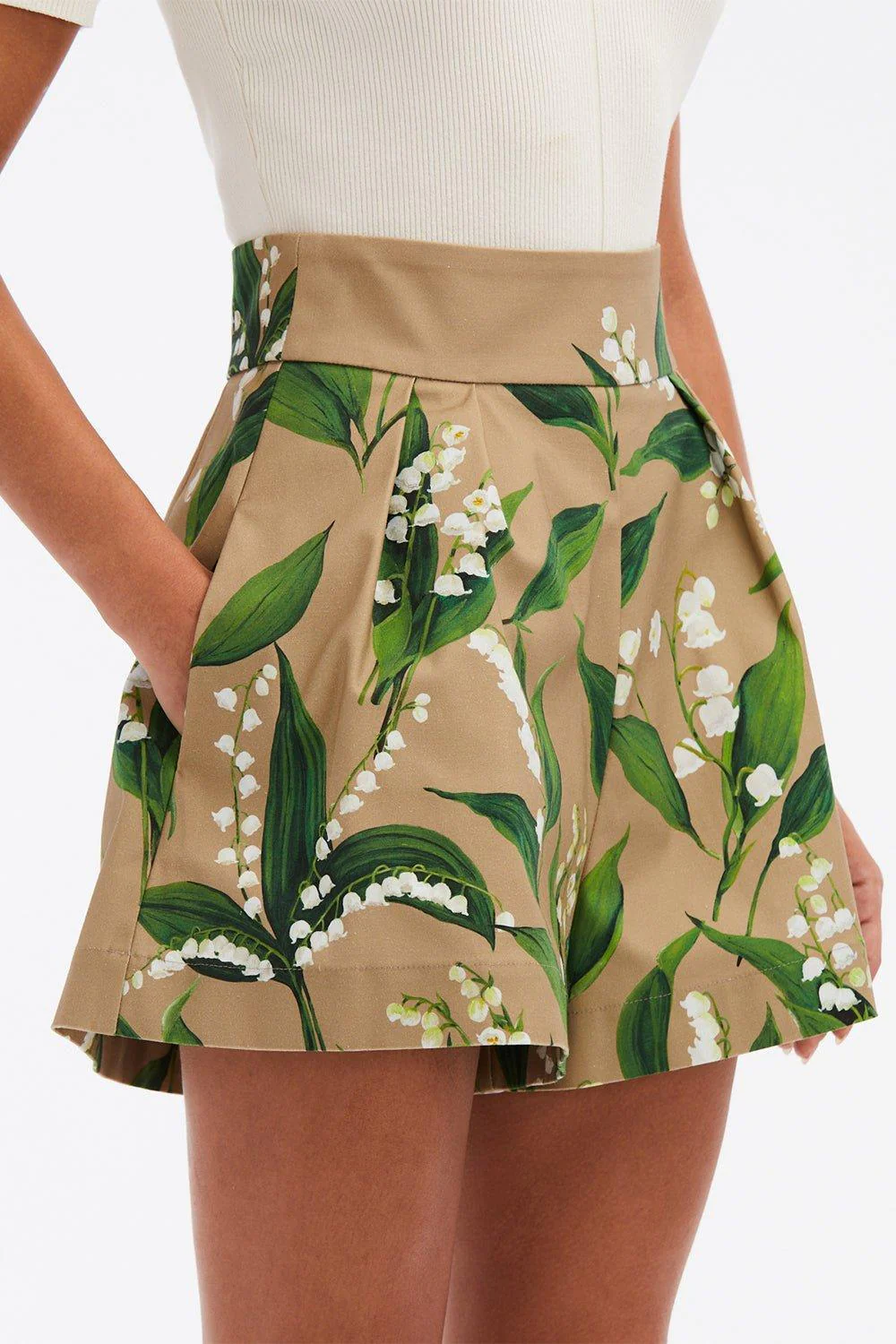 Lilly Of The Valley Shorts - Image 3