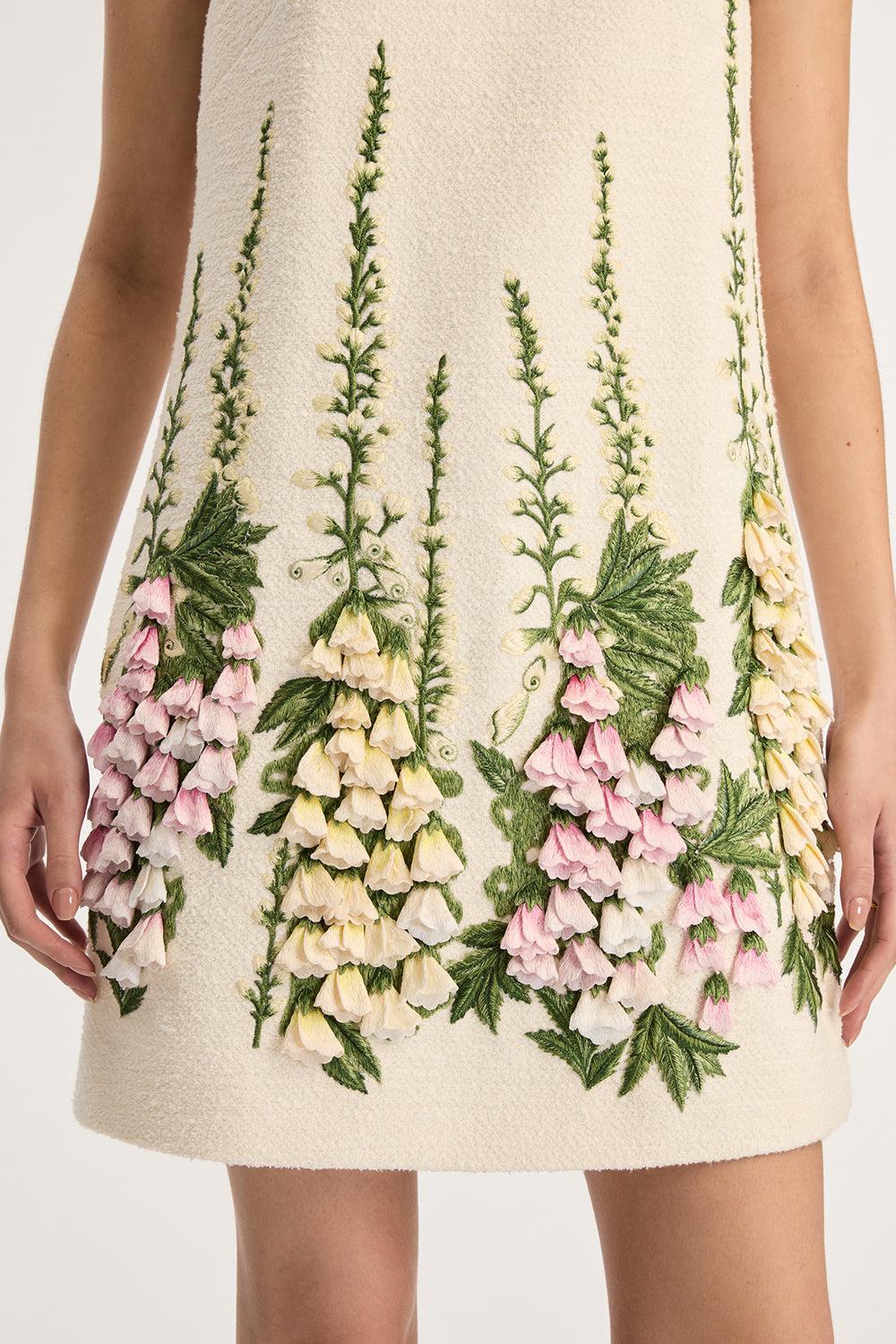 Sleeveless Embroidered Shift Dress - Image 4