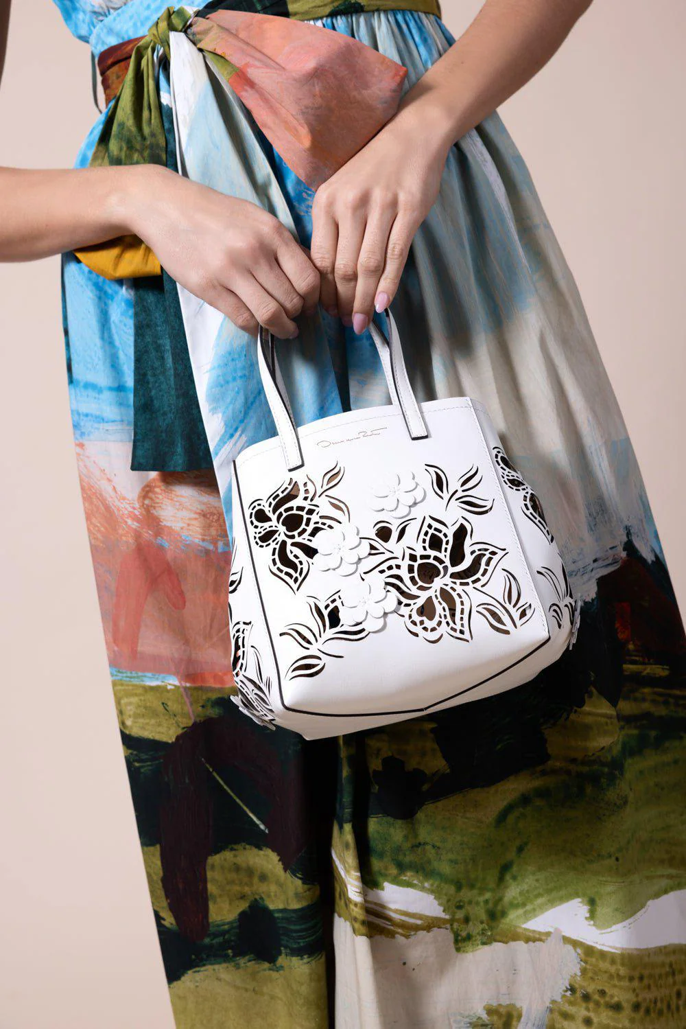 Small Laser Cut Floral Tote - Image 4