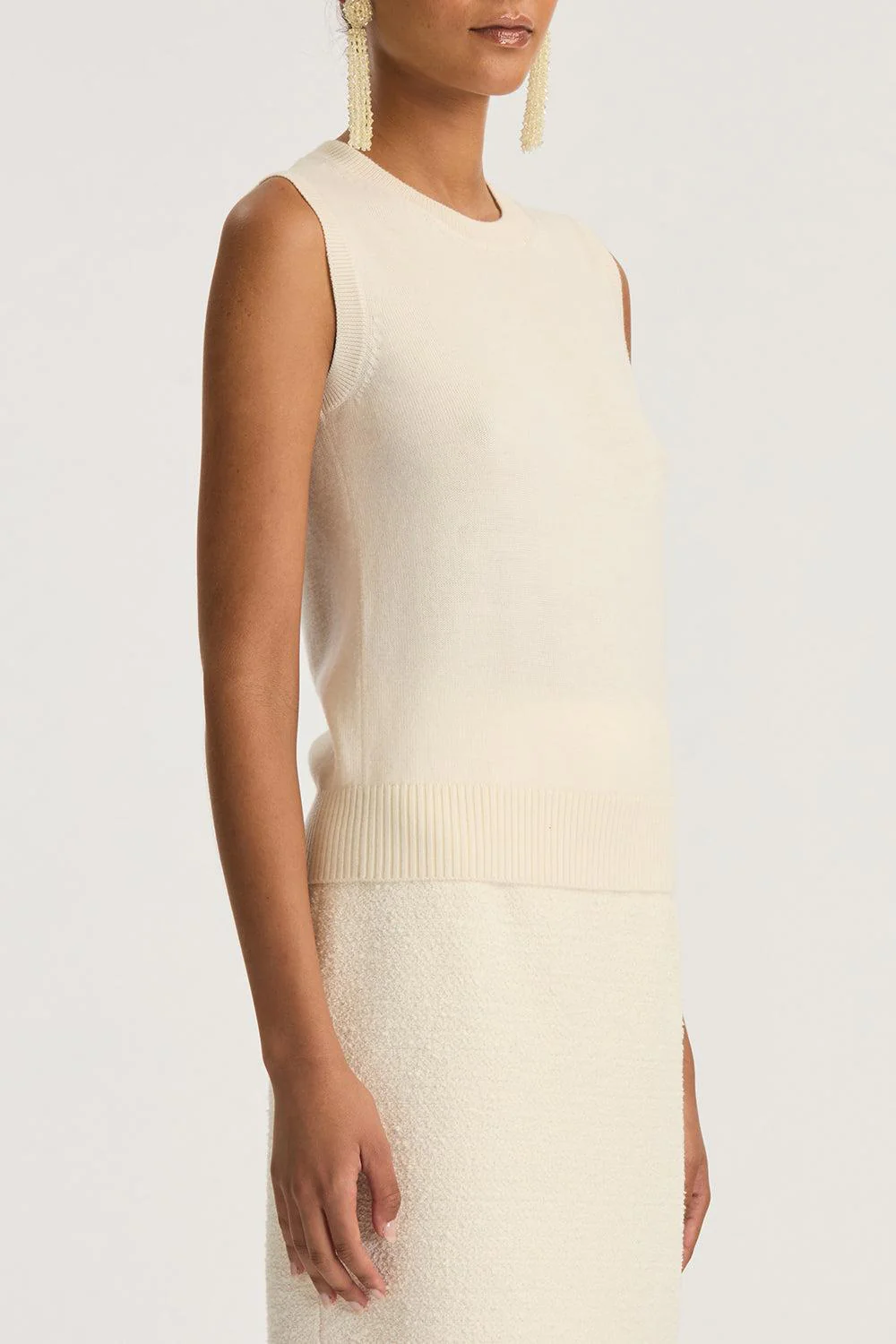 Solid Tank - Image 4