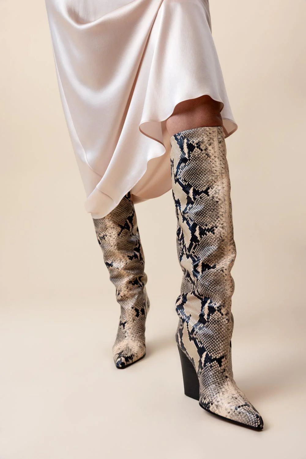 Jane Boot - Image 2