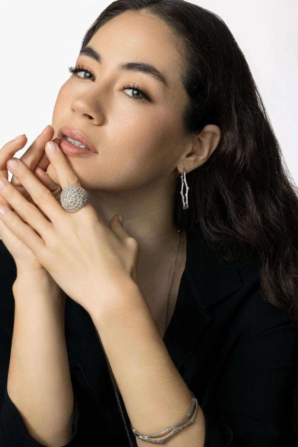 Thorn Briar Diamond Hoop Earrings - Image 3