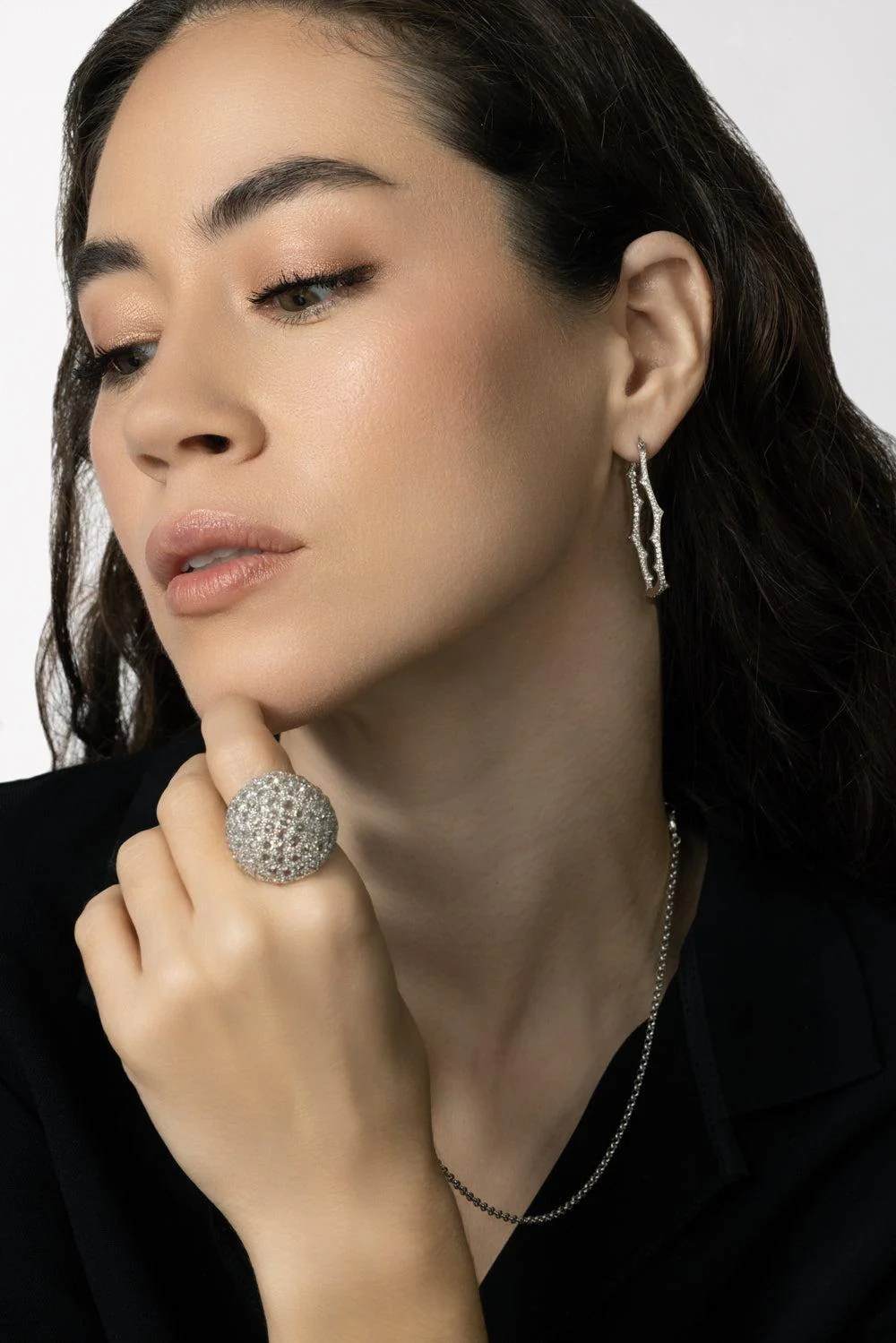 Thorn Briar Diamond Hoop Earrings - Image 4
