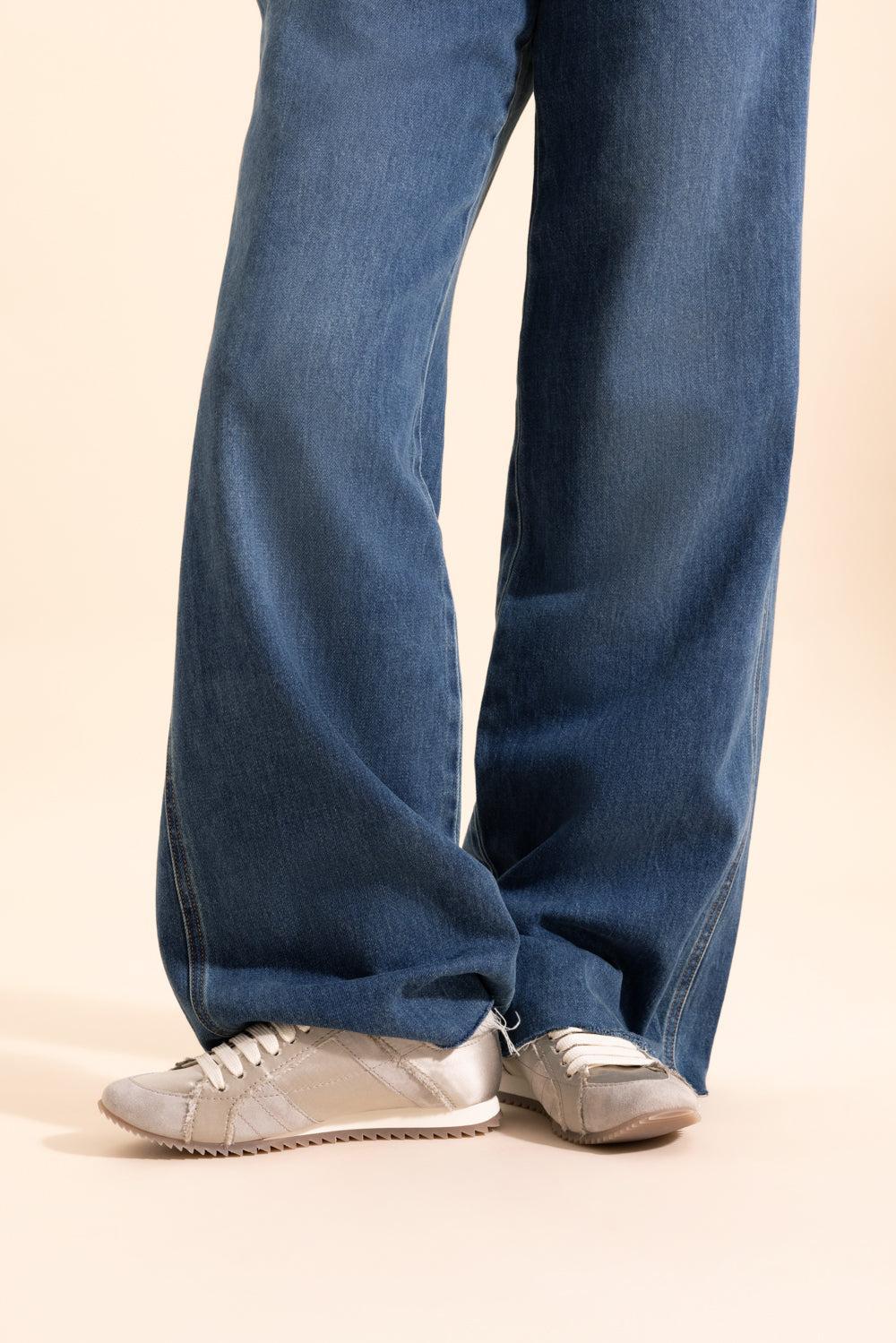 Cristina Sneaker - Image 4