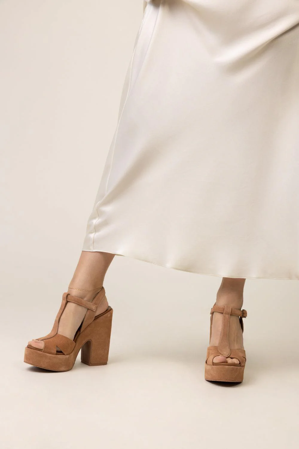 TITANIA PLATFORM SANDAL - Image 2