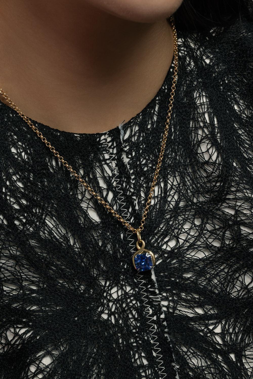 Blue Sapphire Madagascar Pendant