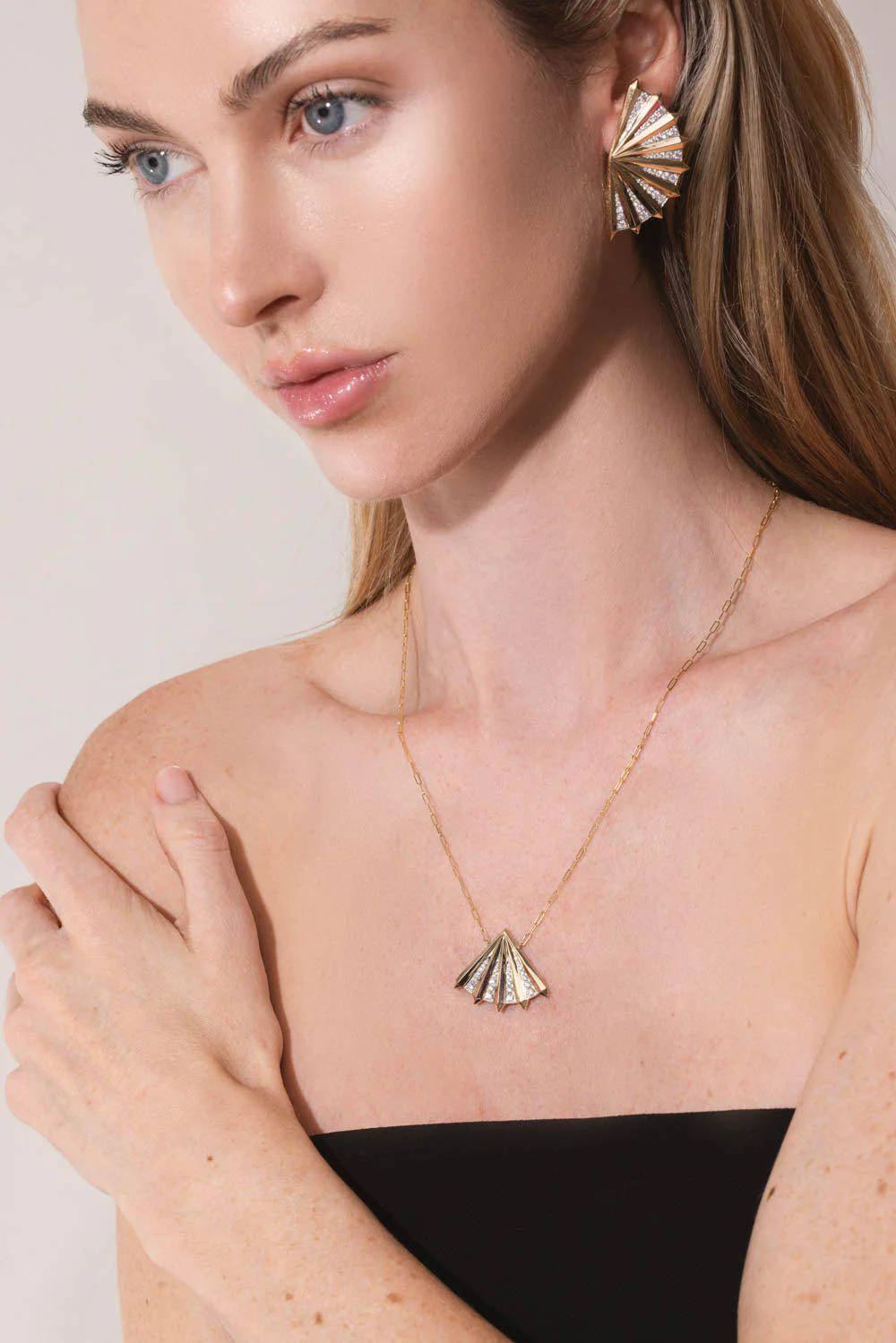 Large Aura Fan Necklace - Image 4