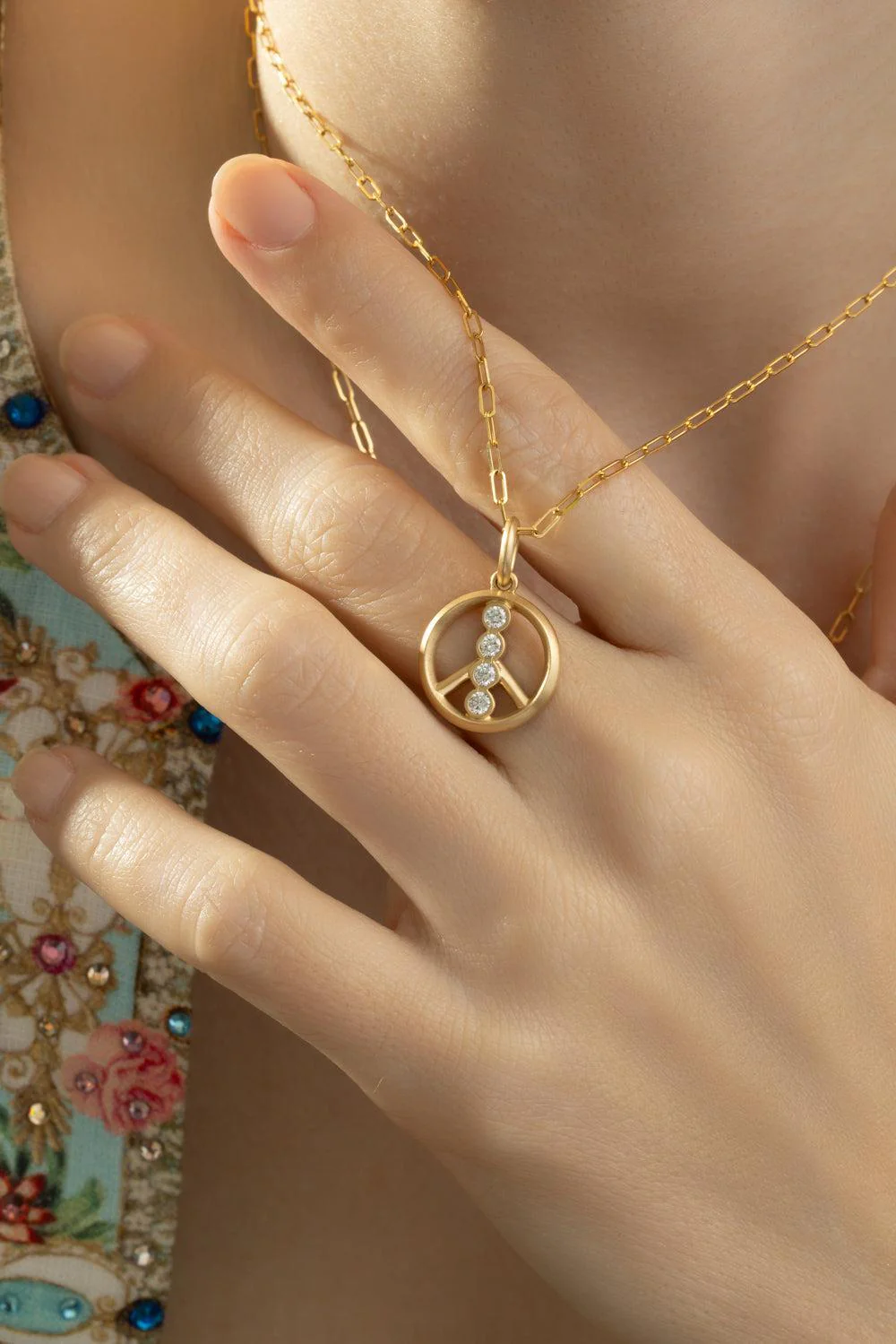 Small Matte Peace Sign Necklace - Image 4