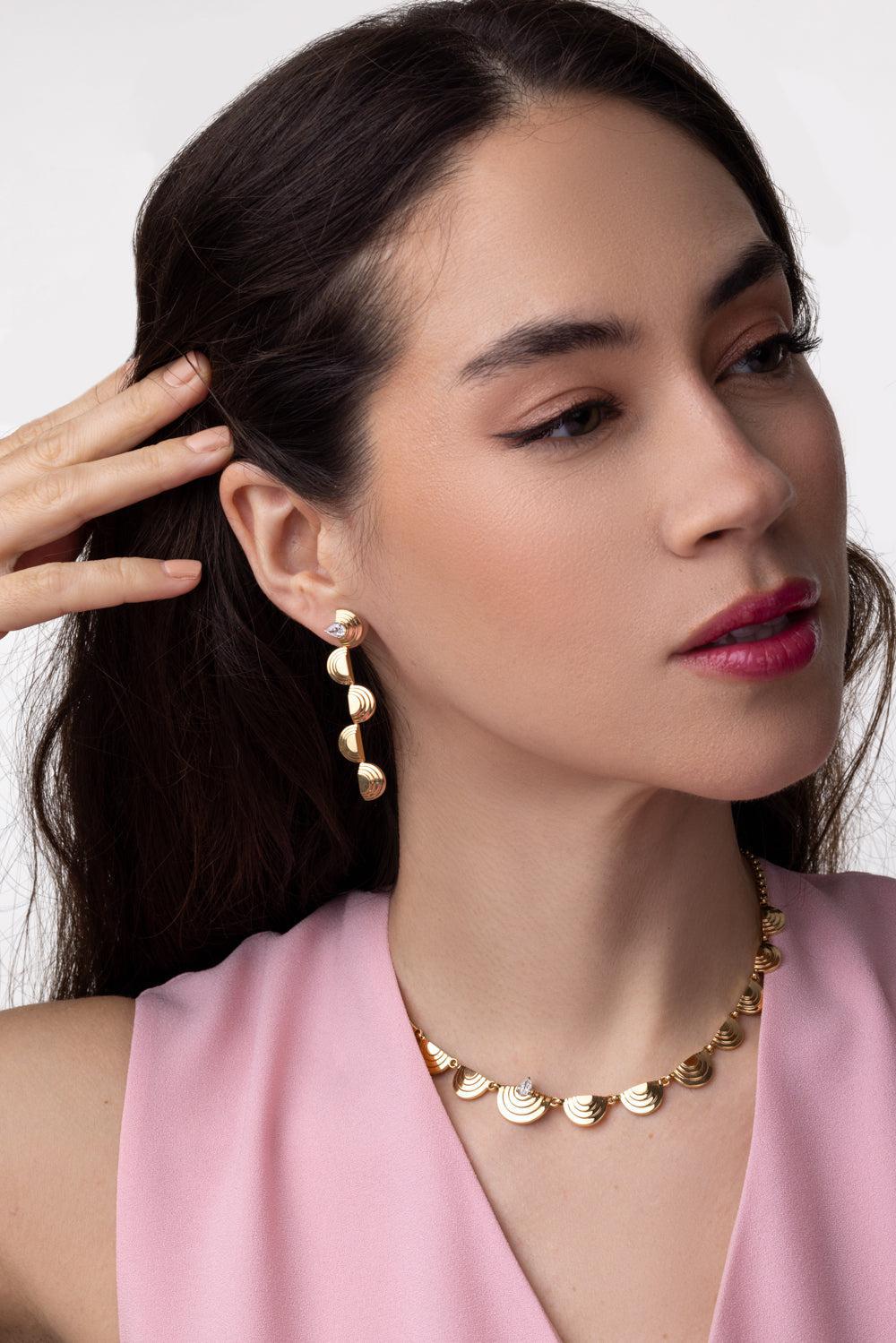 Stories Pear Diamond Drop Earrings - Image 4