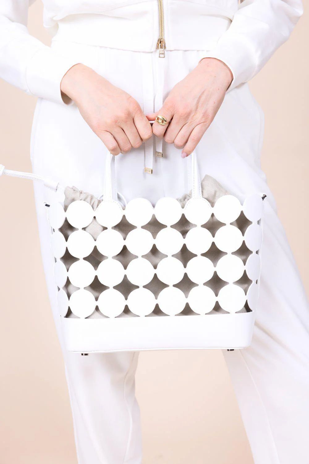 Bulles Bucket Bag - White Sand - Image 4
