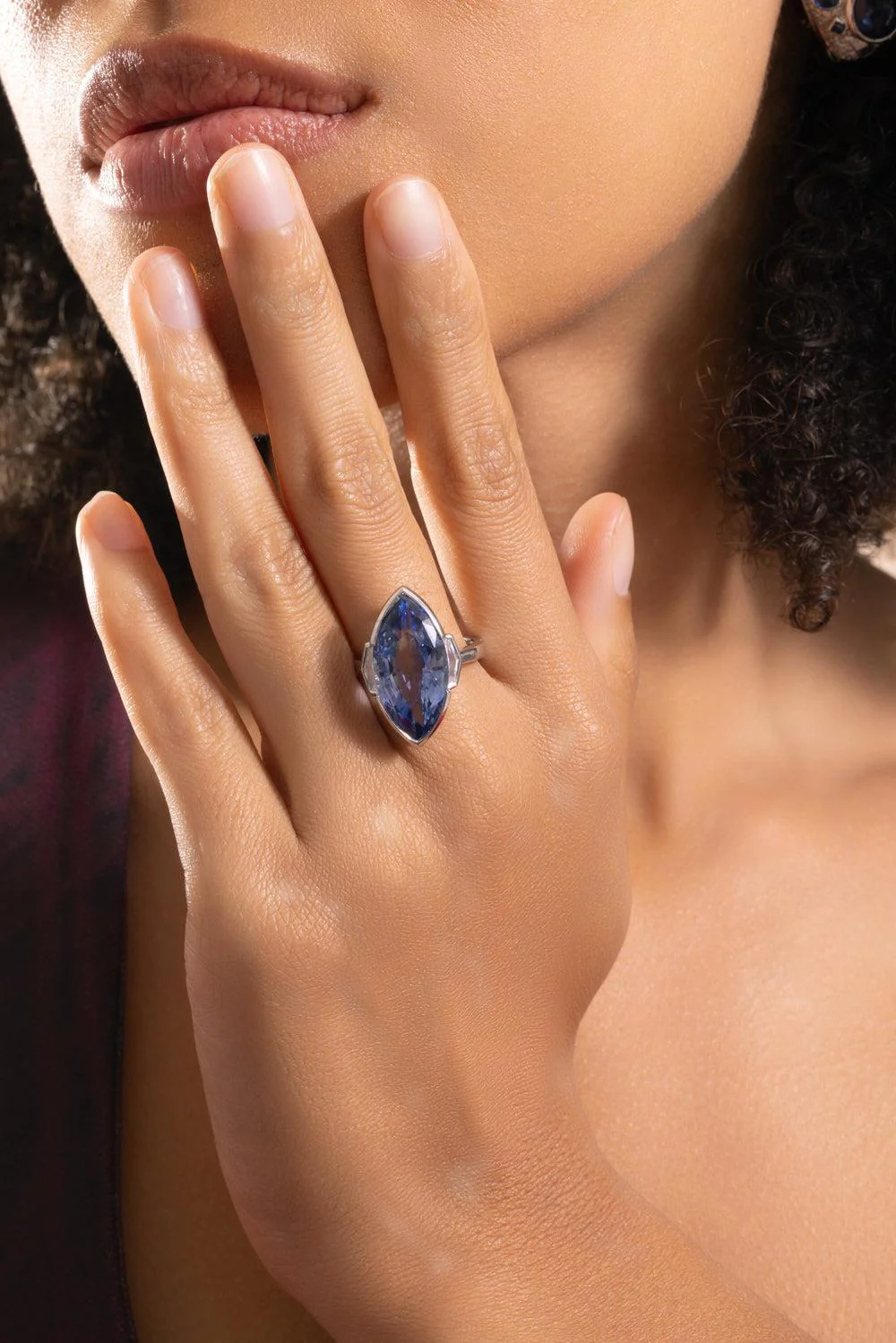 Blue Sapphire Diamond Marquise Ring - Image 2