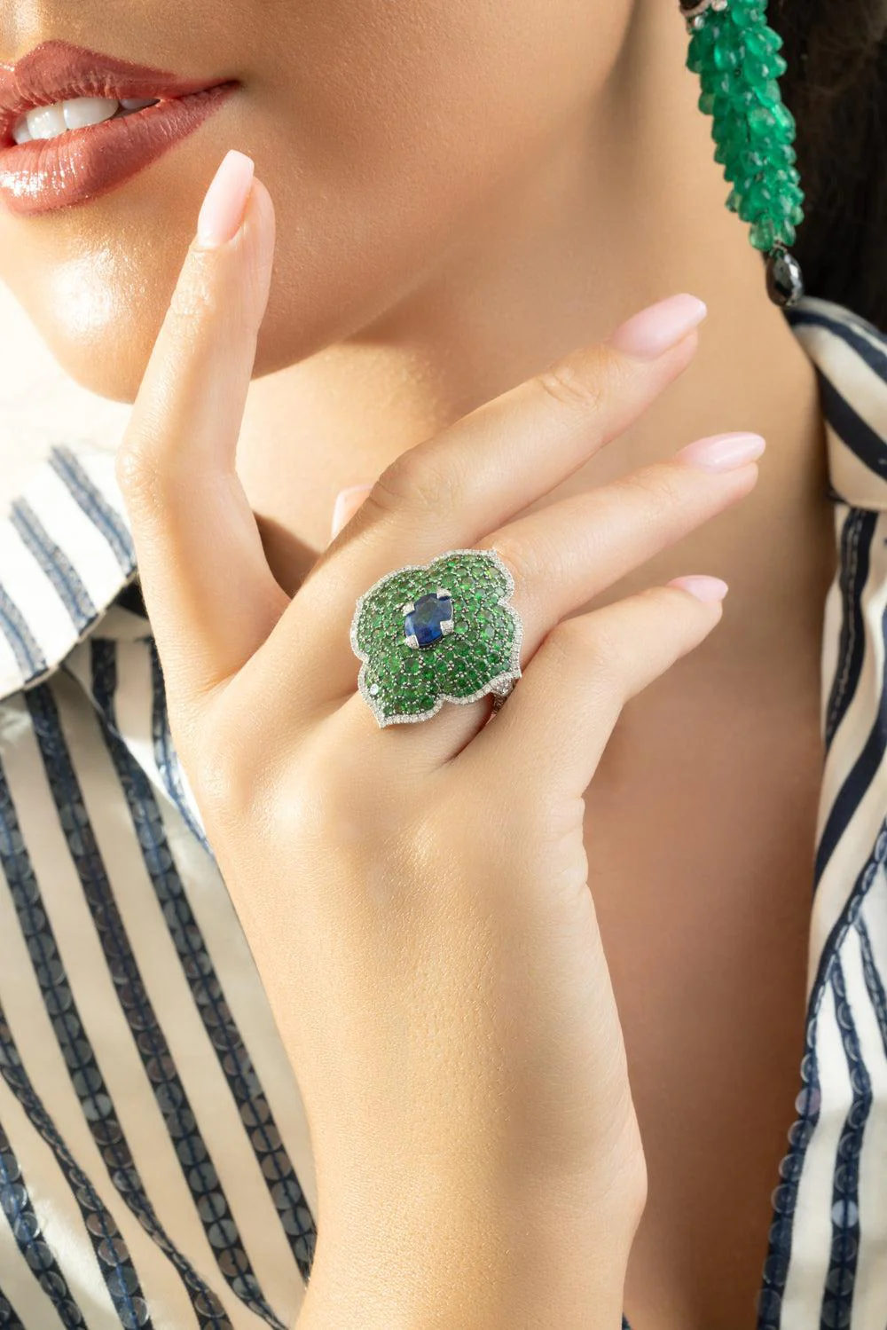Blue Sapphire Tsavorite Diamond Ring - Image 2