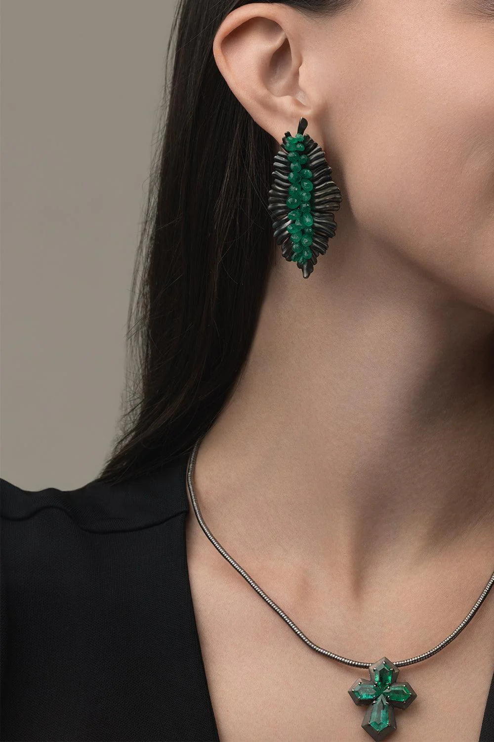 Briolette Emerald Earrings - Image 2