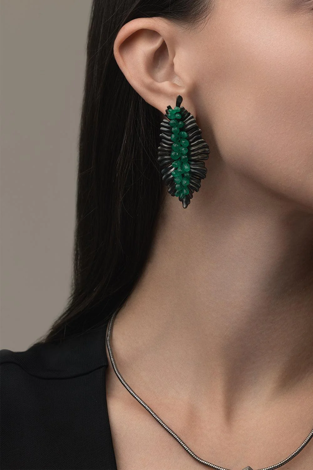 Briolette Emerald Earrings - Image 4