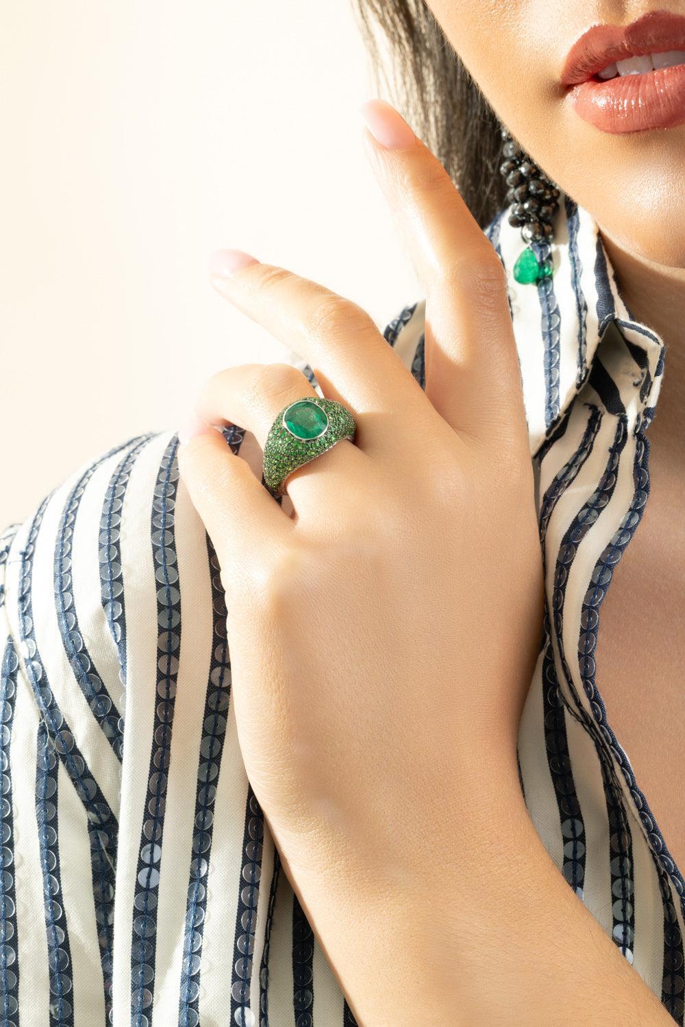 Emerald Diamond Ring - Image 2