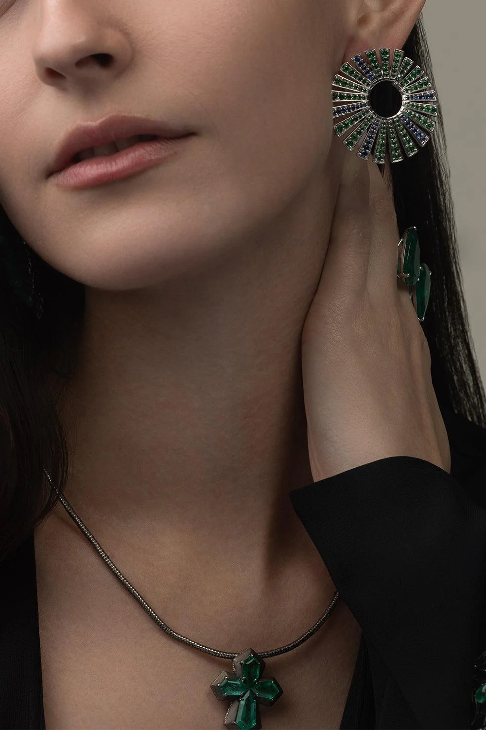 Tsavorite Sapphire Fan Earrings - Image 3