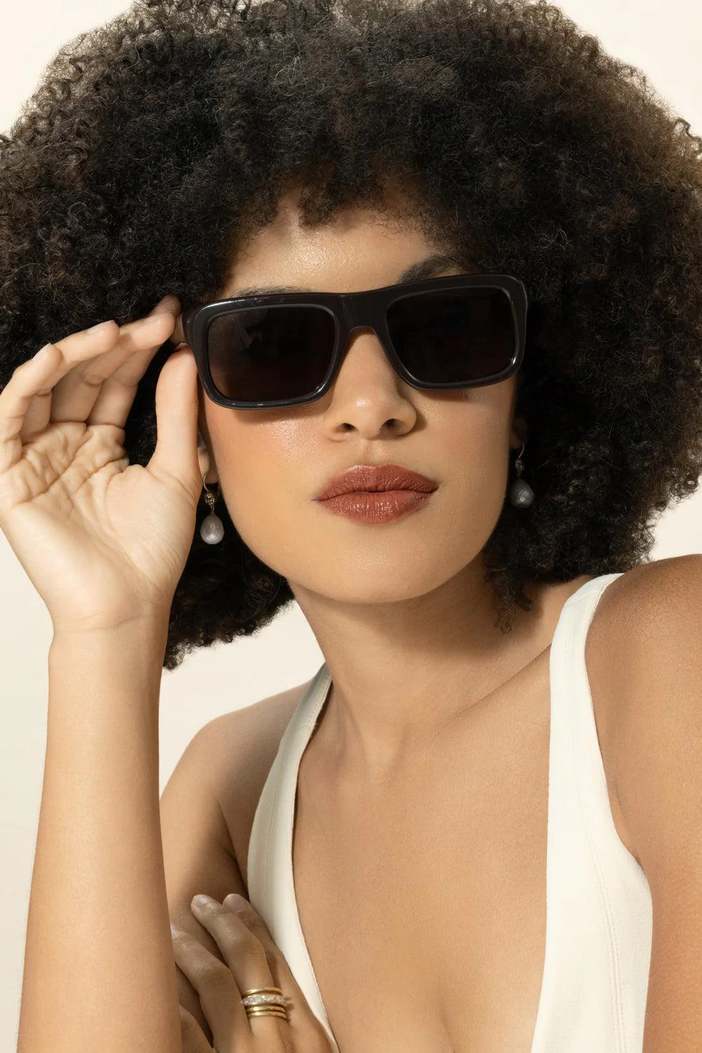 Rectangle Sunglasses - Image 4