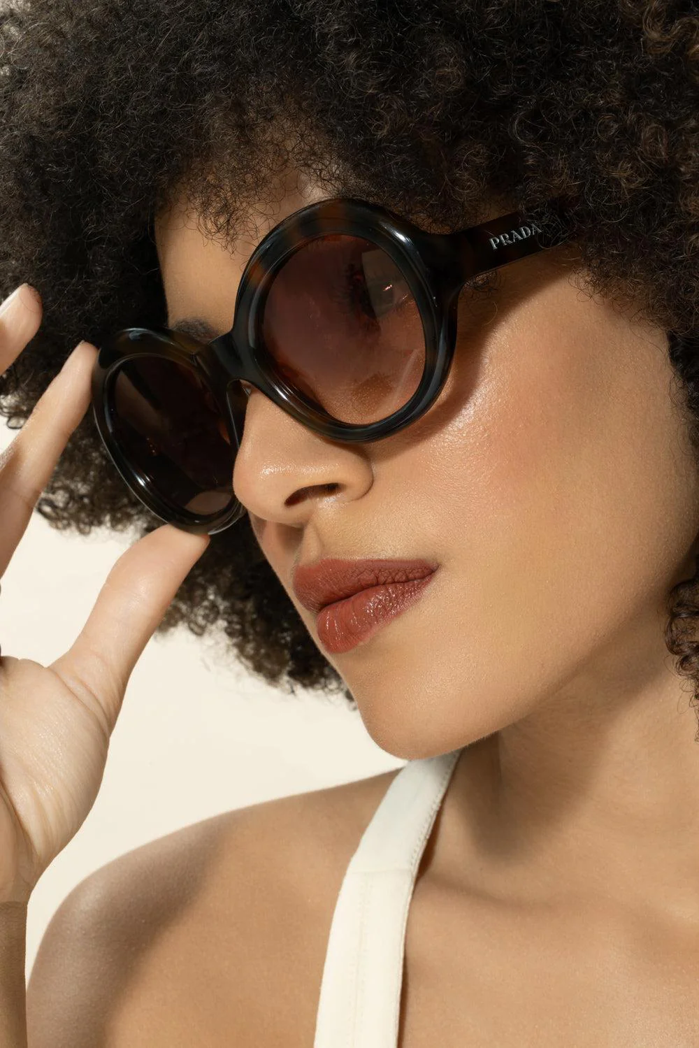 Round Oversized Gradient Sunglasses - Image 4