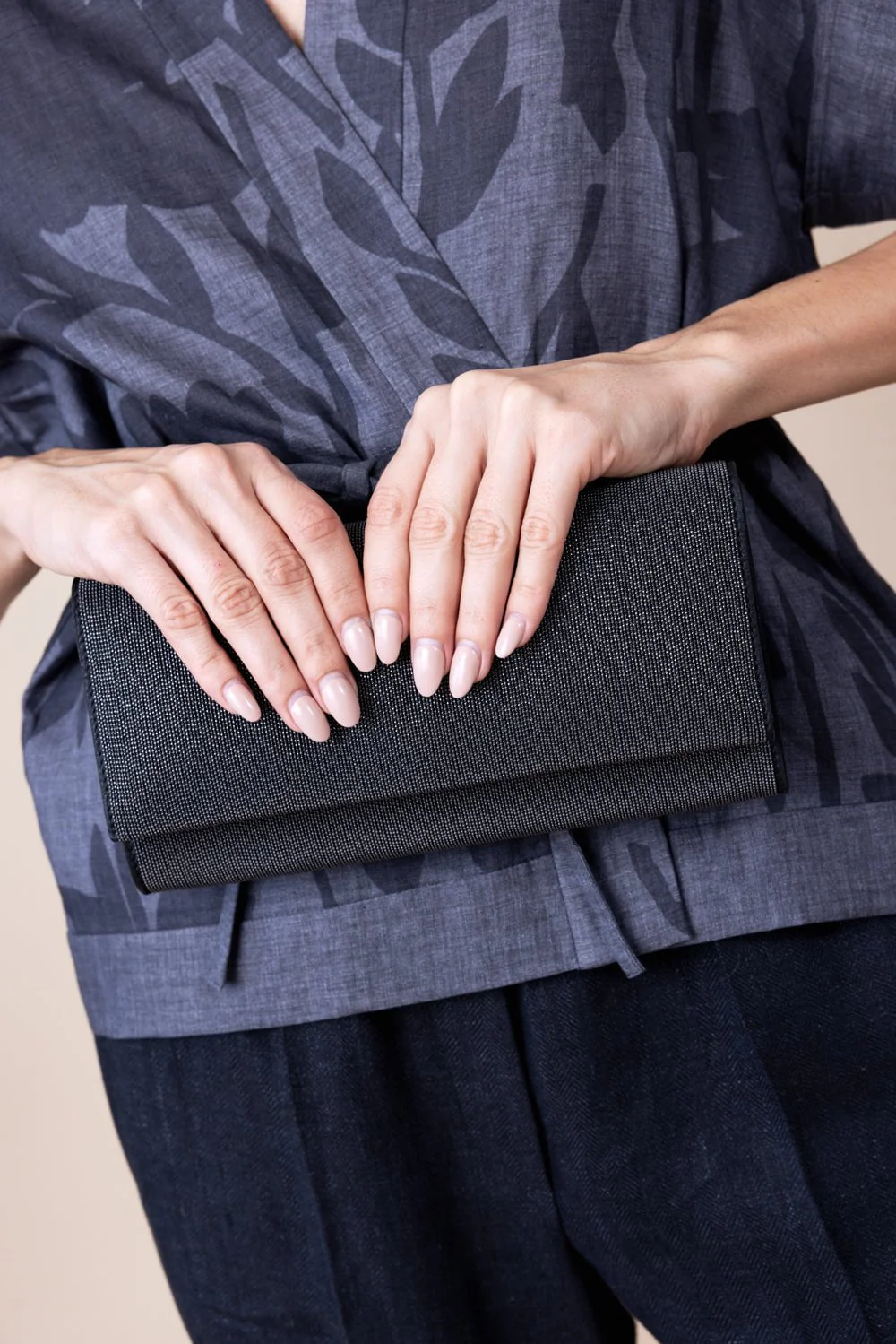 Precious Clutch - Black - Image 4