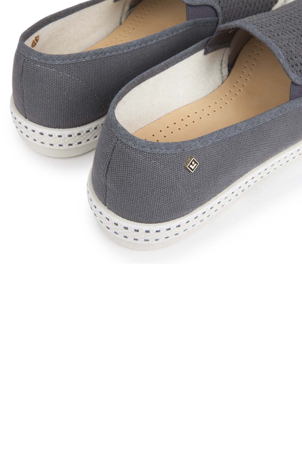 Classic Canvas Shoe - Anthracite - Image 3