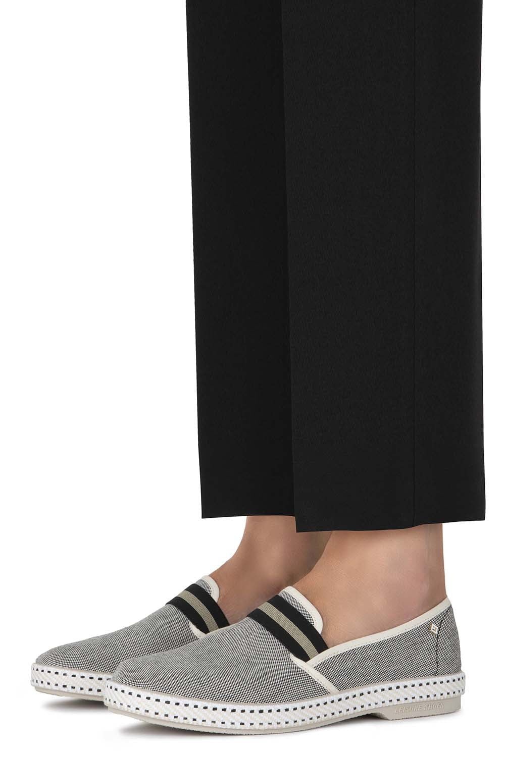 Classic College Shoe - Blackish - Image 2