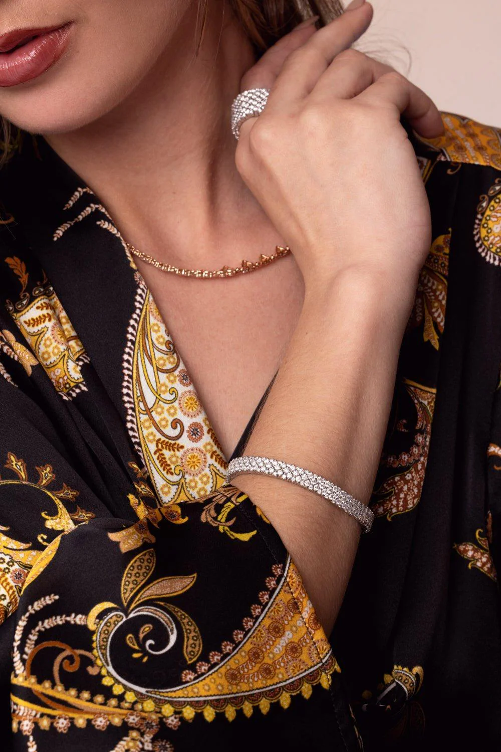 2 Row Diamond Stretch Bracelet - Image 4