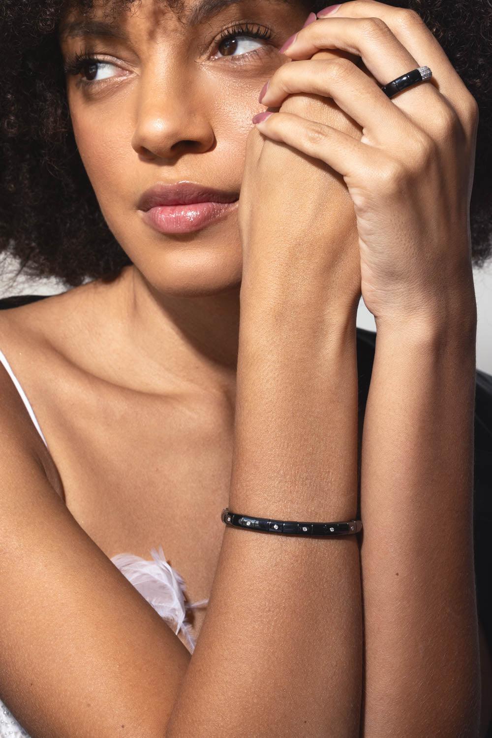 Alternating Diamond Pura Bracelet - Image 2