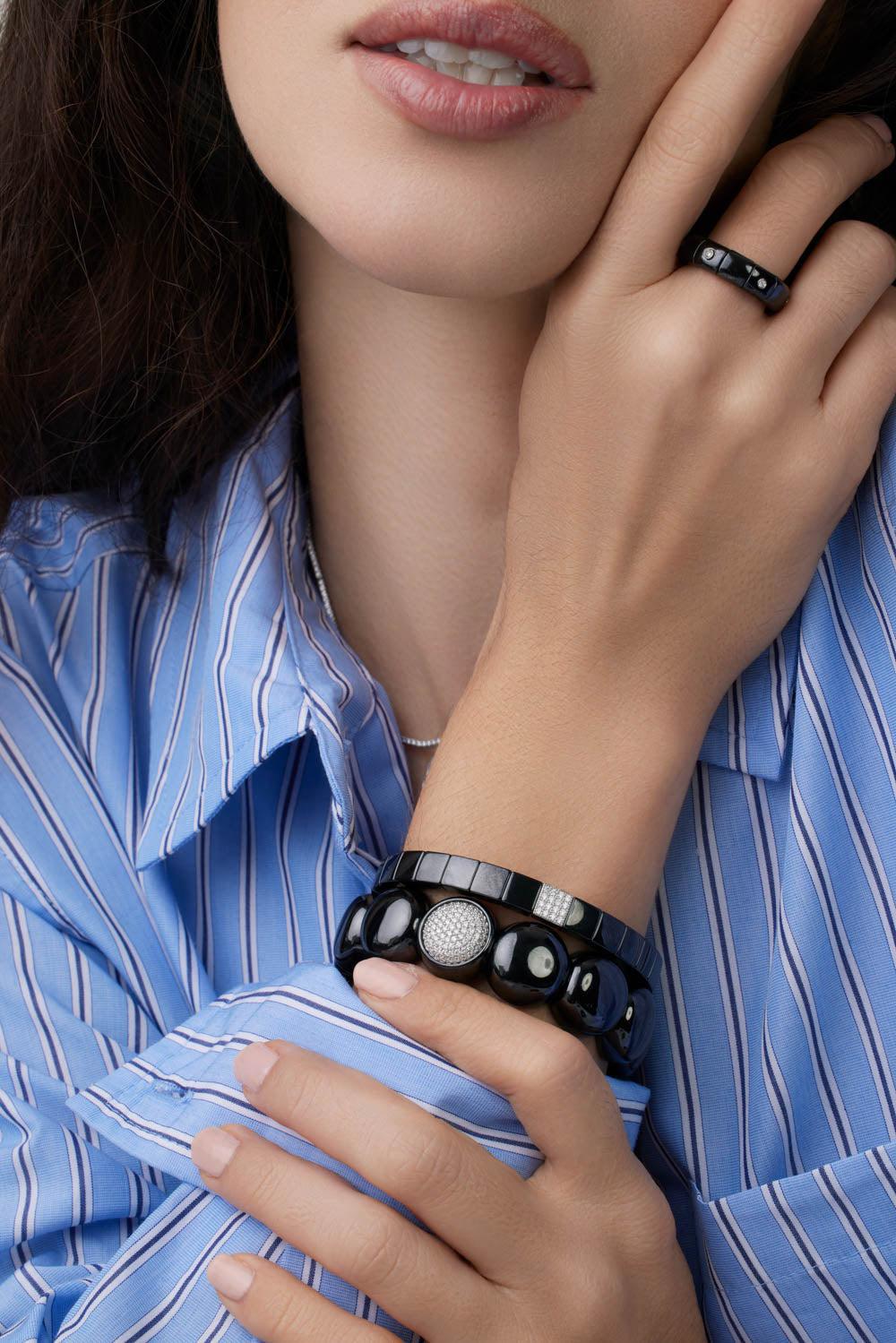Black Ceramic Diamond Bezel Pura Ring - Image 3