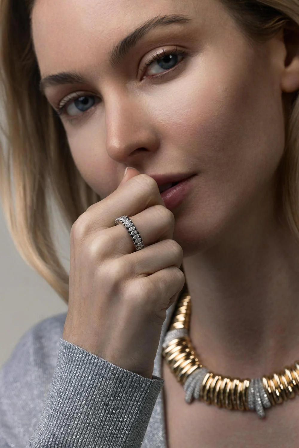 Black Diamond Cashmere Stretch Ring - Image 2