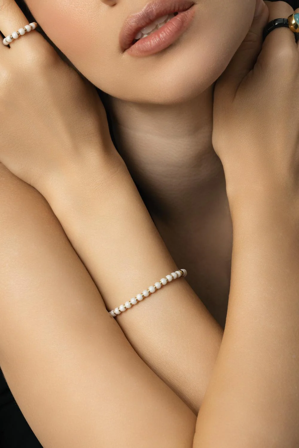 Black Diamond Section Small Sfera Stretch Bracelet - Image 4