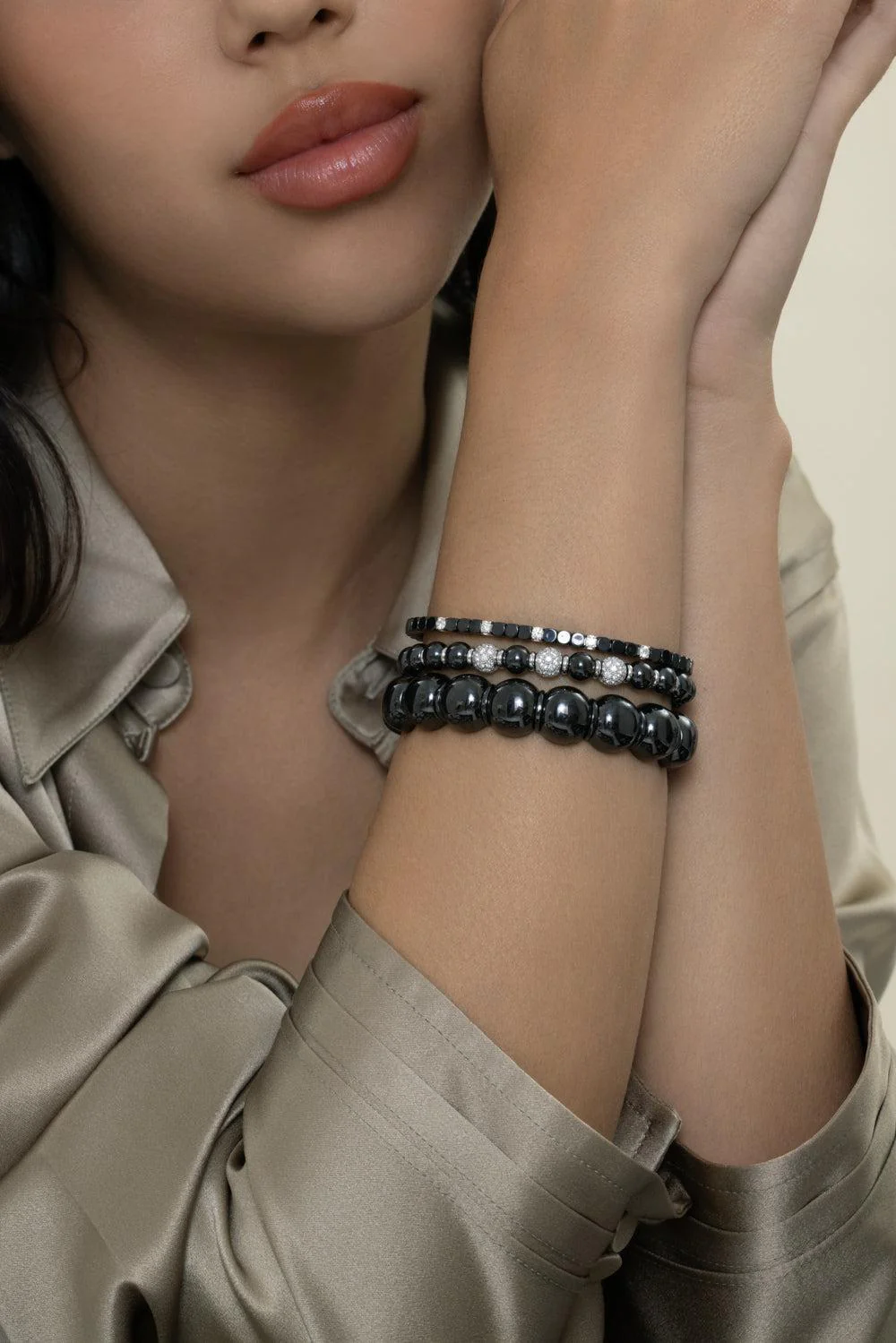Diamodn Bar Black Dama Bracelet - Image 2