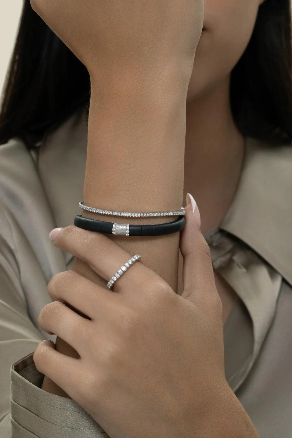 Diamond Bar Link Matte Black Pura Bracelet - Image 3