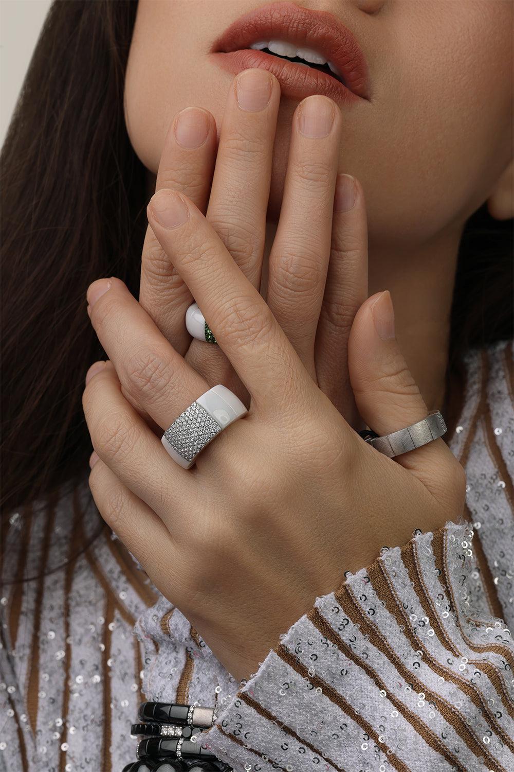 Diamond Section Scacco Stretch Ring - Image 2