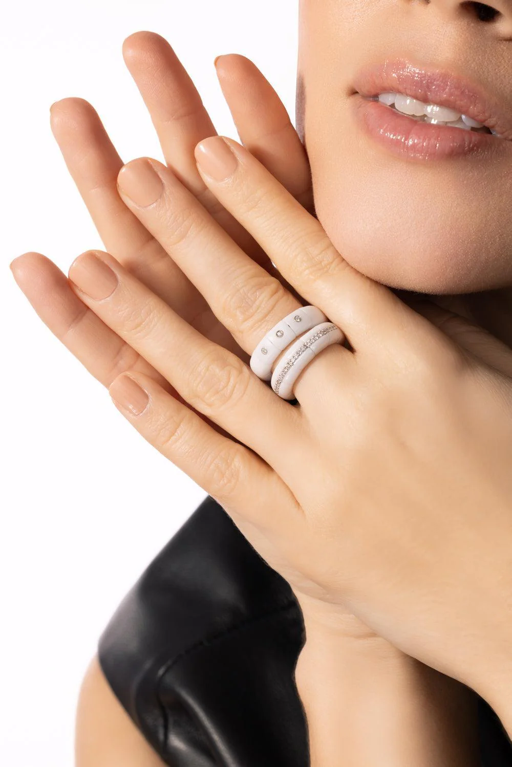 Diamond Section White Pura Stretch Ring - Image 3