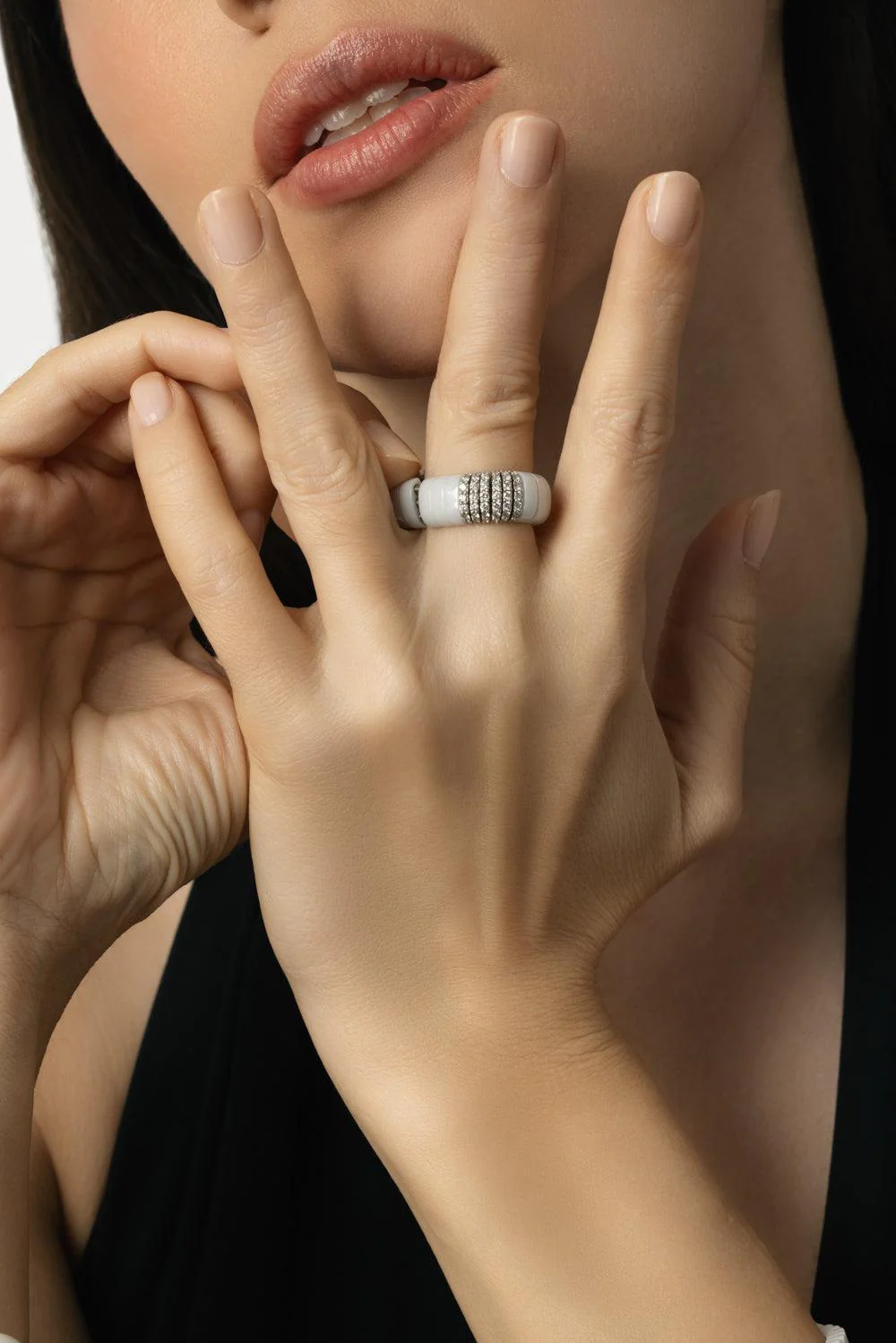 Diamond White Pura Stretch Ring - Image 3
