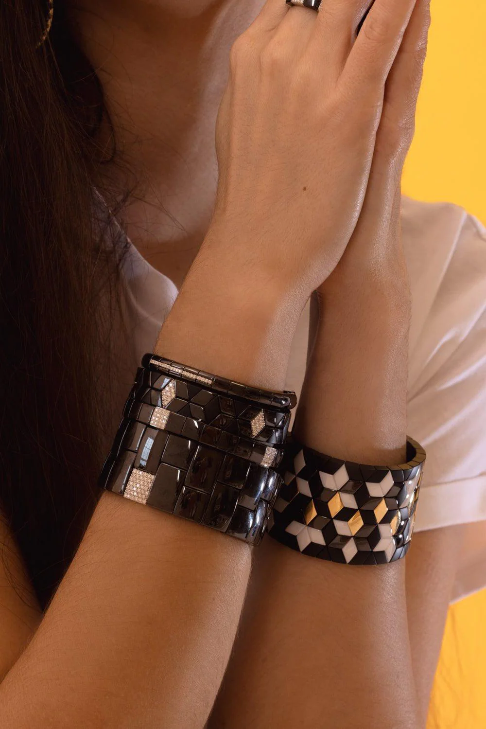 Domino 2 Row Black Ceramic Stretch Bracelet - Image 3