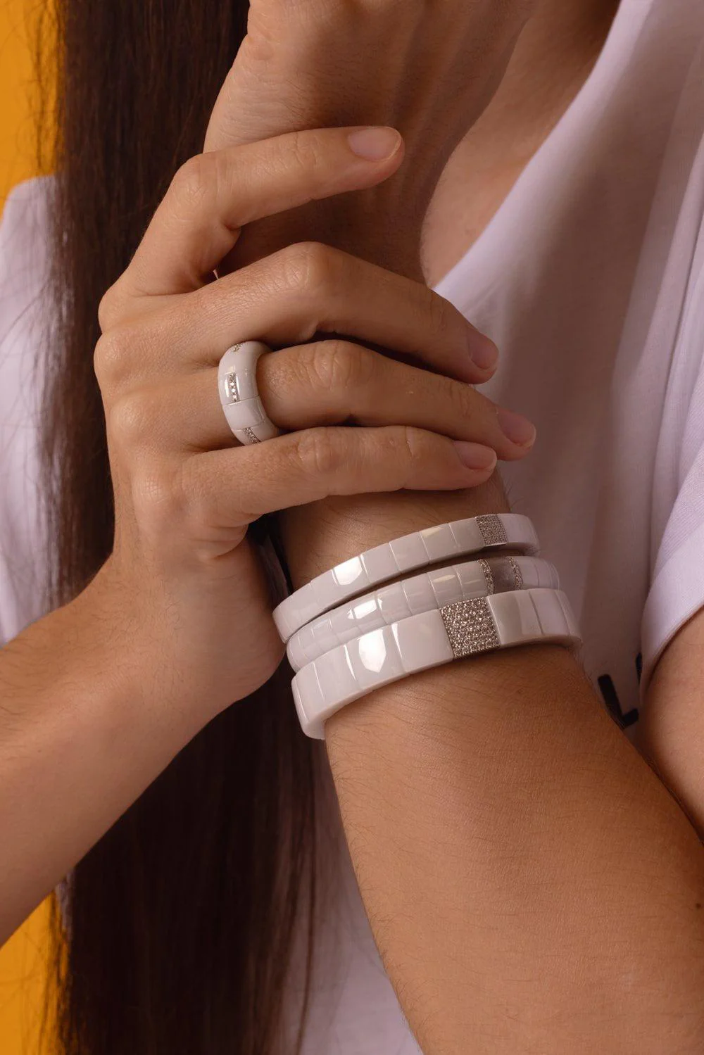 Domino Square White Ceramic Stretch Bracelet - Image 3