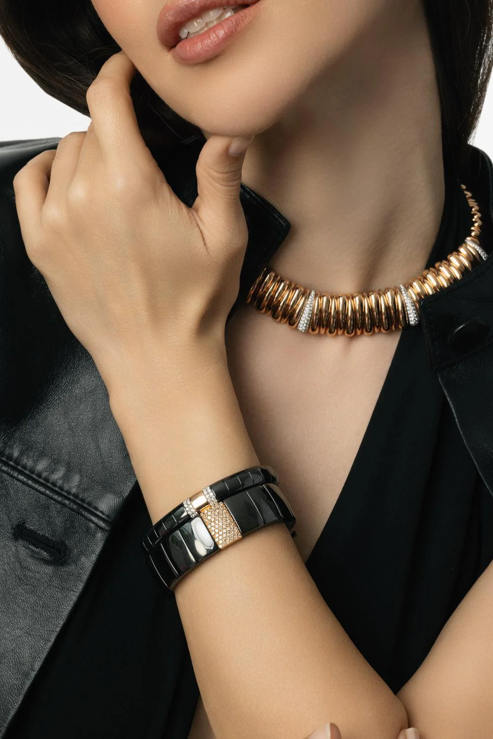 Four Diamond Section Large Black Pura Stretch Bracelet - Image 2