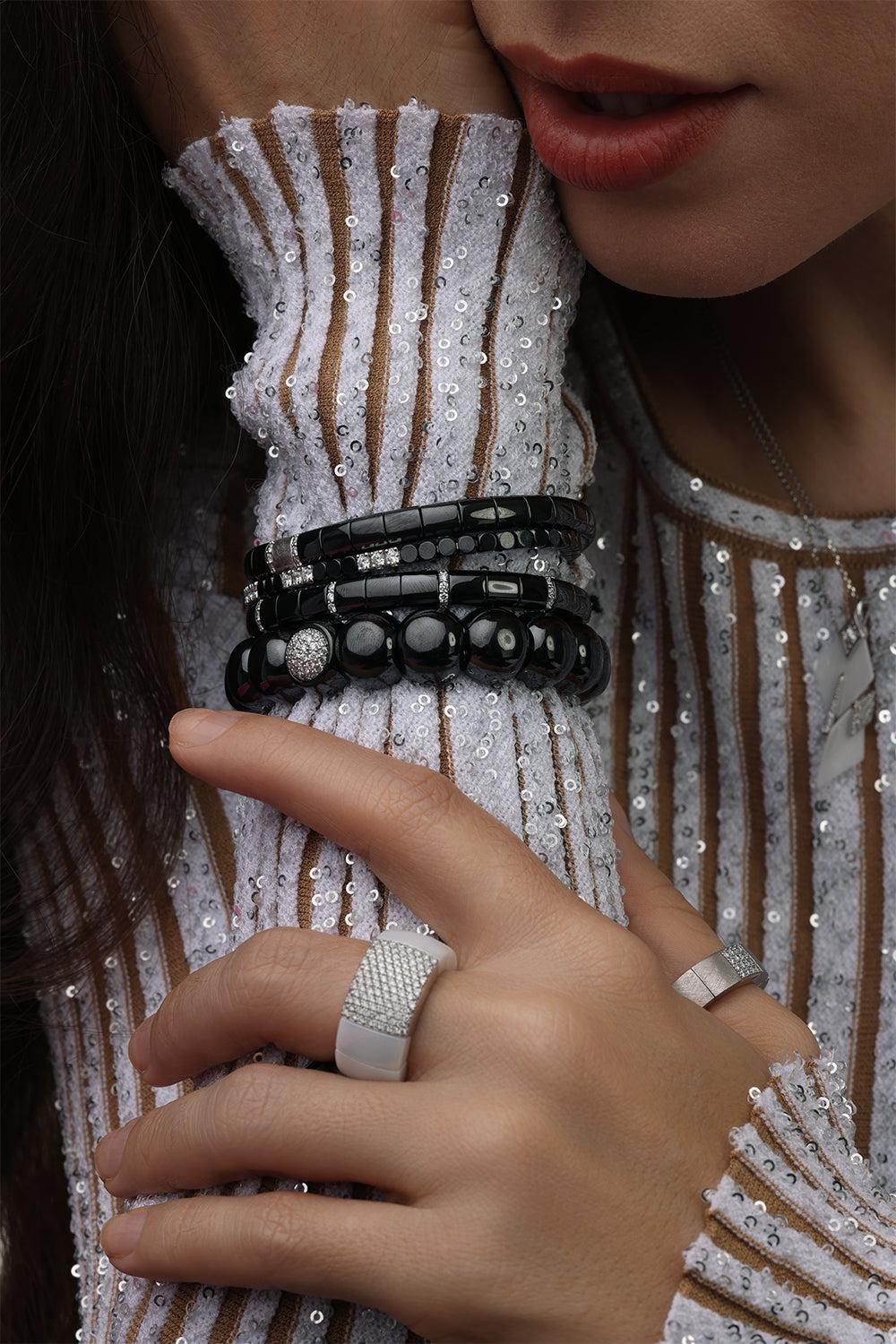 Gold Diamond Section Dama Stretch Bracelet - Image 4